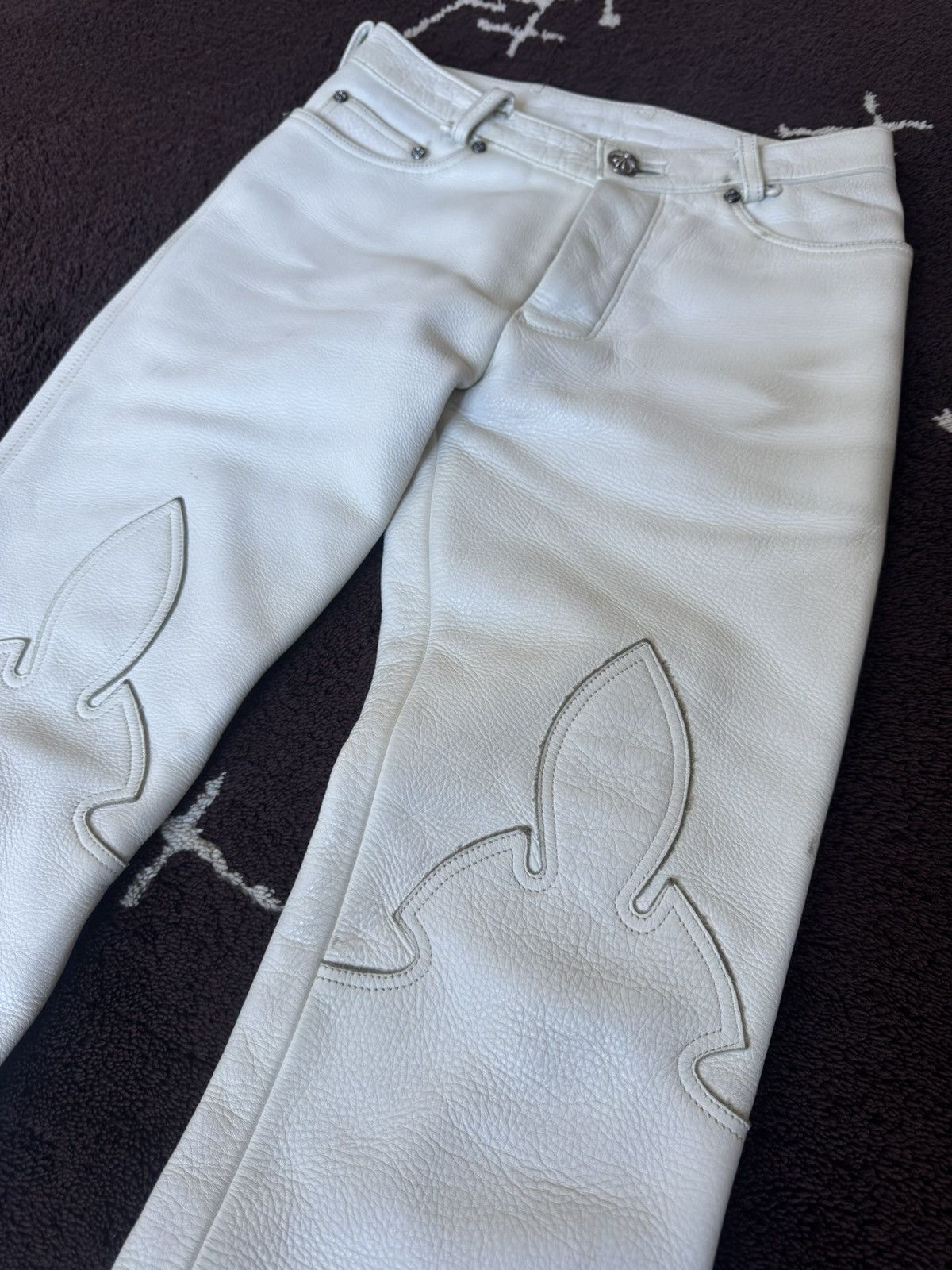 Chrome Hearts Chrome Hearts le fleur white leather pants Size US 29 - 2 Thumbnail