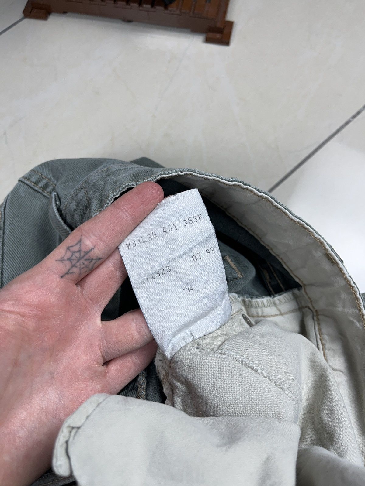 Levi's Vintage Clothing × Vintage ➕ 90s Vintage distressed Levi’s black tab washed olive green Size US 32 / EU 48 - 6 Thumbnail