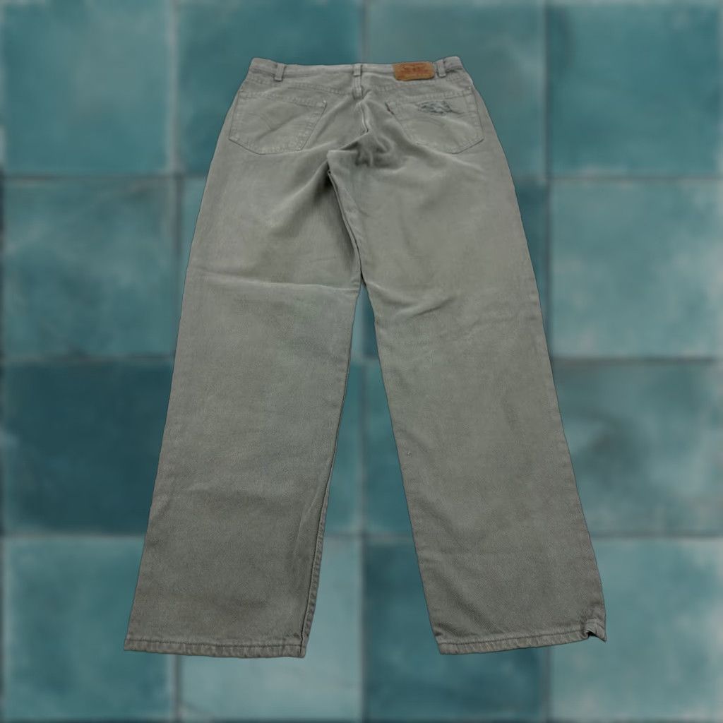 Levi's VINTAGE Levi’s 550 Jeans Men’s 34x32 Green Distressed Paper Tag 100% Cotton Relaxed Tapered 550 Relaxed Men 34-32 Jeans Size US 34 / EU 50 - 1 Thumbnail