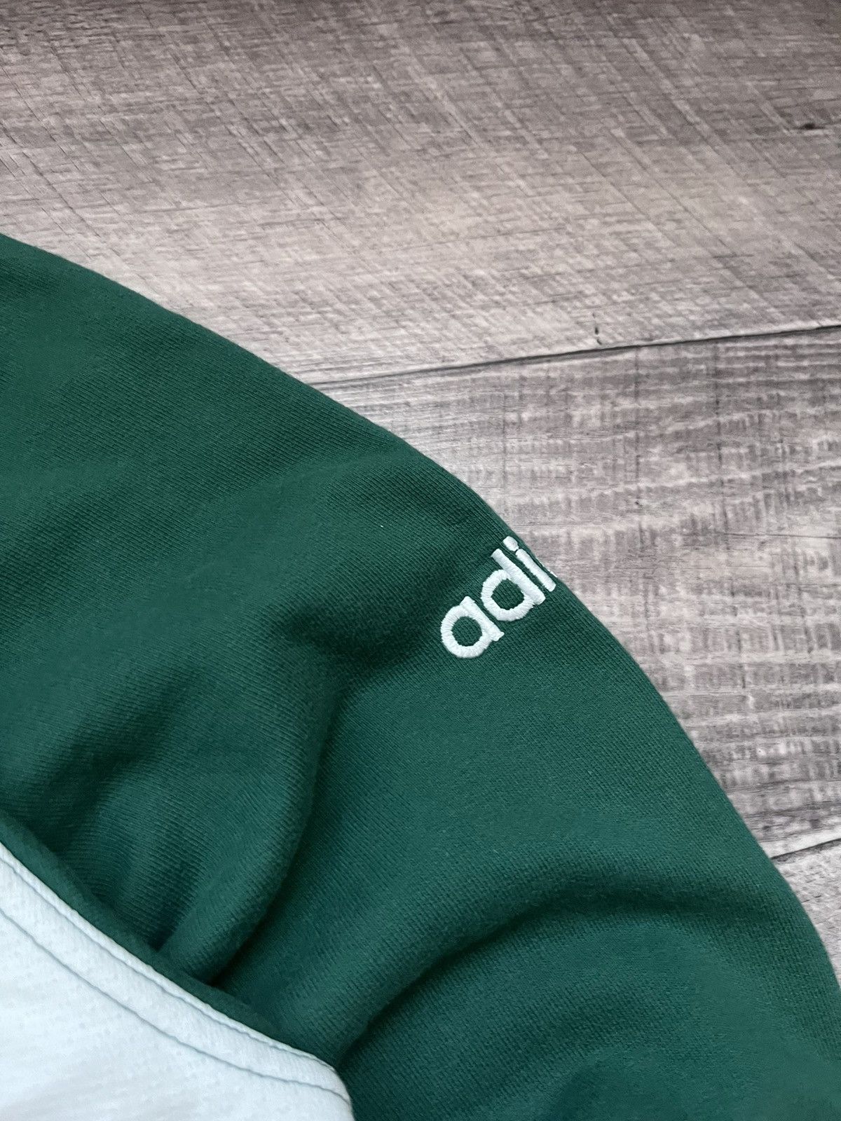 Adidas Vintage Adidas Trefoil Sweatshirt Big Logo Crewneck Size US M / EU 48-50 / 2 - 8 Thumbnail