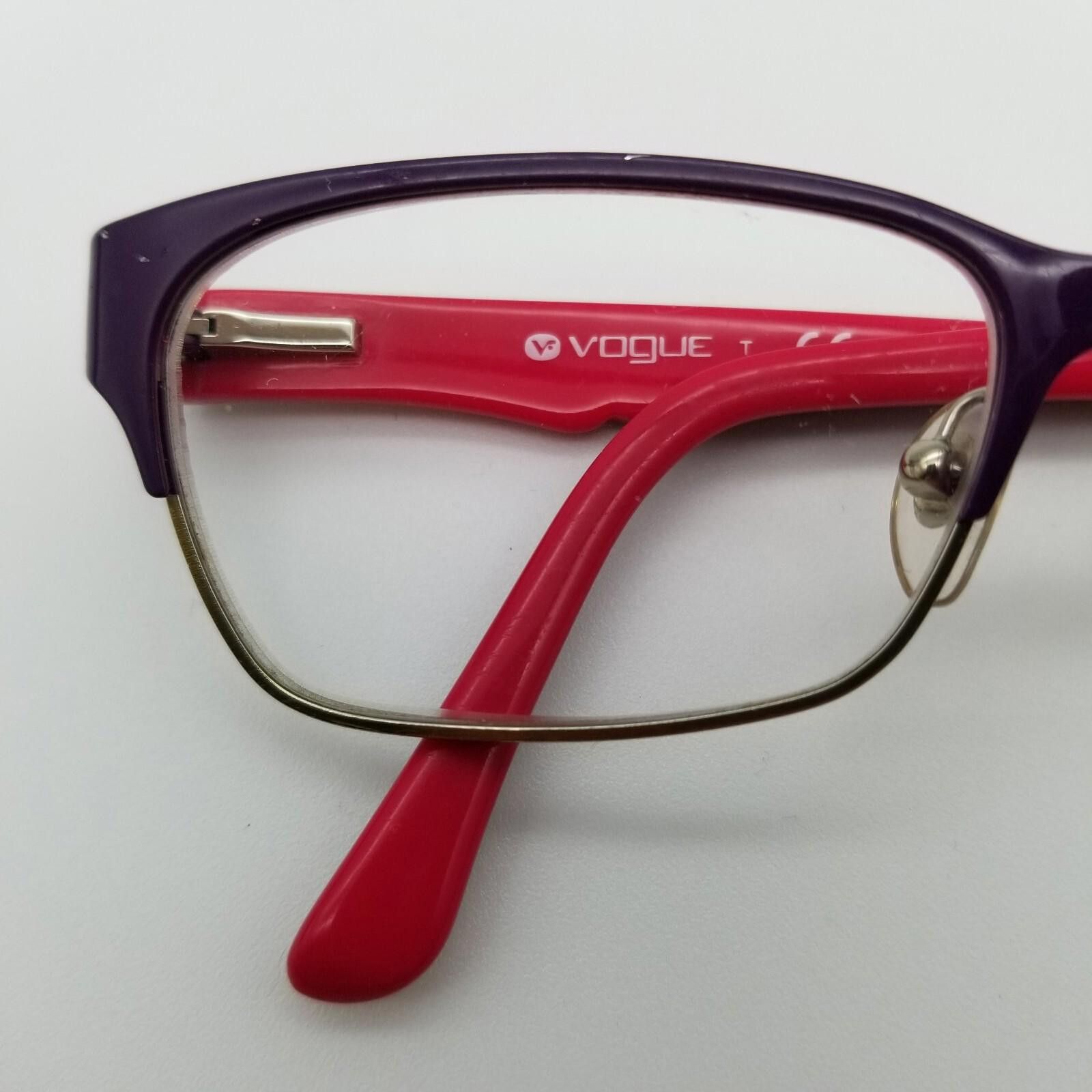 Vogue Vogue Eyeglasses FRAMES ONLY VO 3918 934 52-17-135 Pink Y969 Size ONE SIZE - 2 Thumbnail