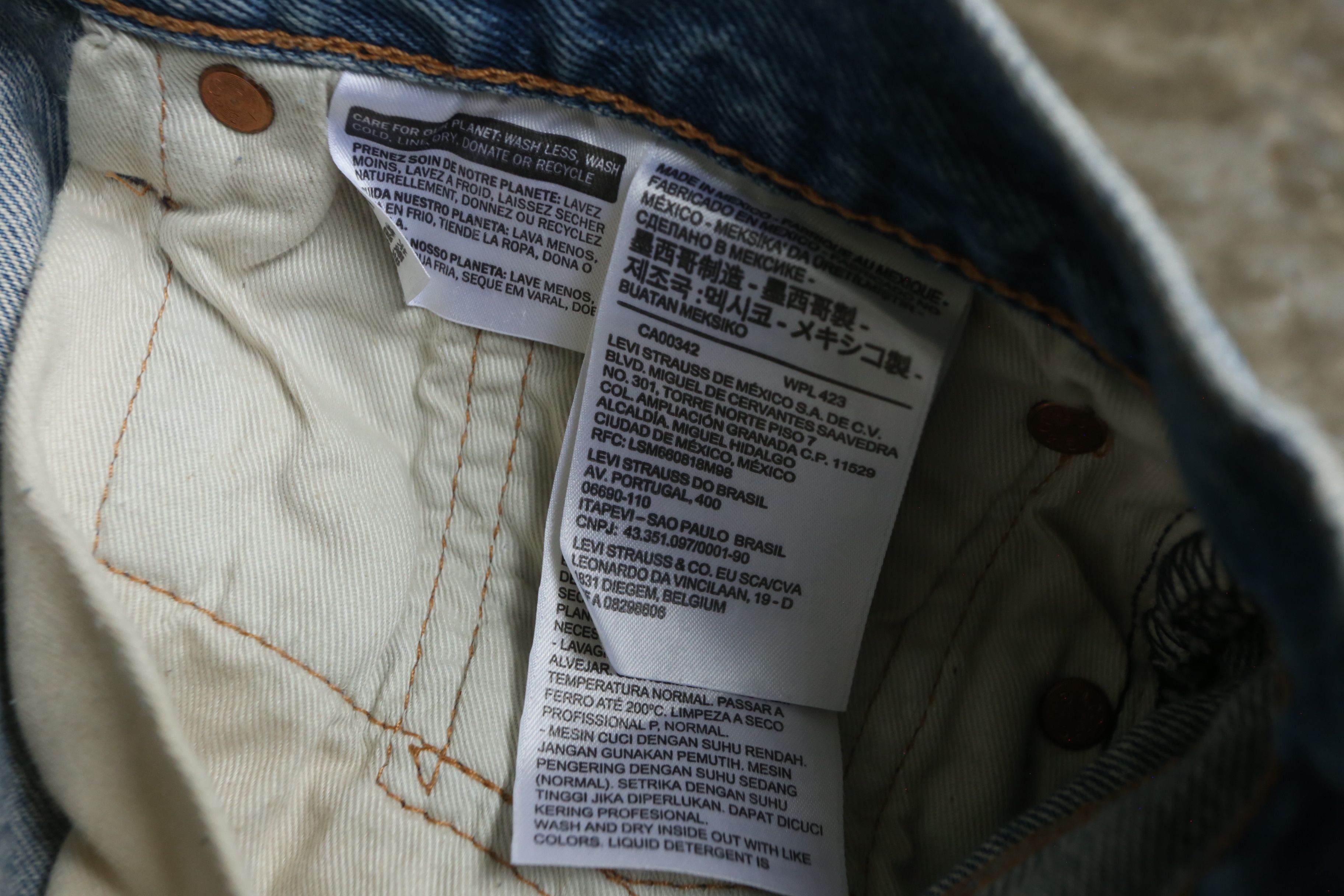 DENIM TEARS × Virgil Abloh L - DT - VA - S/S 21 - "Message in a Tear" 501 Denim Jean Size US 30 / EU 46 - 6 Thumbnail