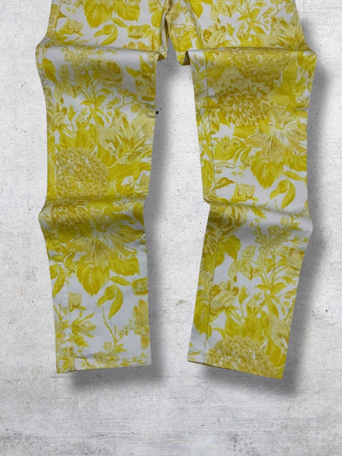 Stella McCartney DESIGNER STELLA MCCARTNEY RARE DESIGN FLORAL POP ART DENIM Size US 29 - 3 Thumbnail
