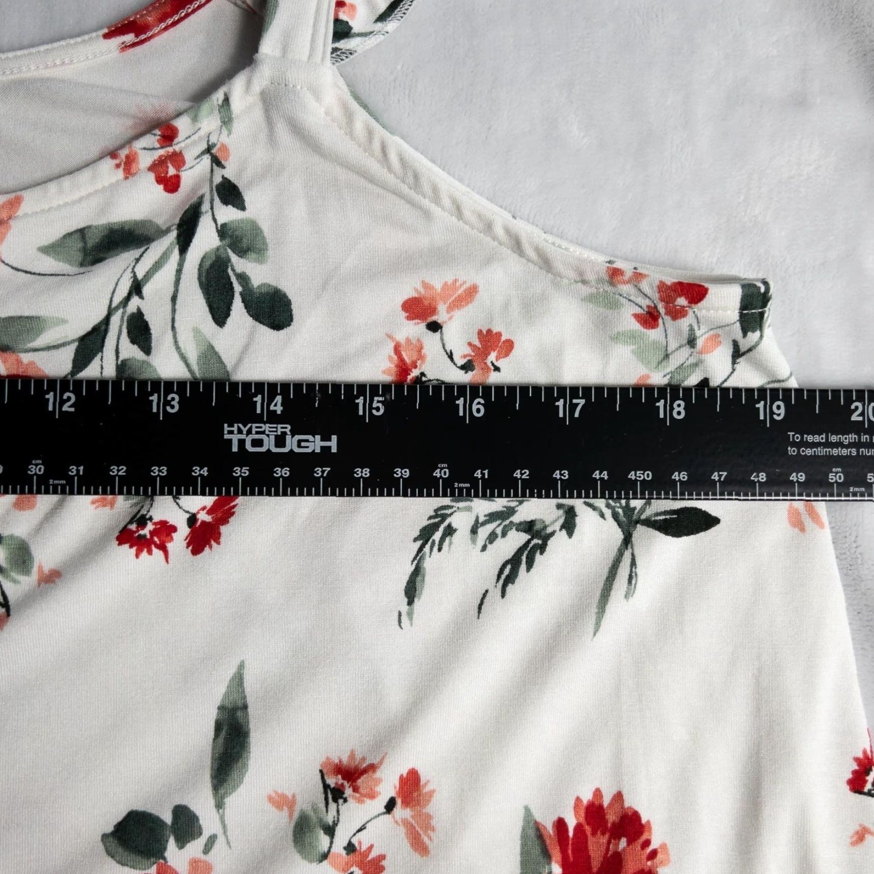 Torrid Torrid Super Soft Knits Ivory Red Floral Ruffle Tank Top Shirt Womens Plus 00 Sleeveless Knit Rayon Spandex Stretch N/A Size XXS / US 00 / IT 34 - 6 Thumbnail