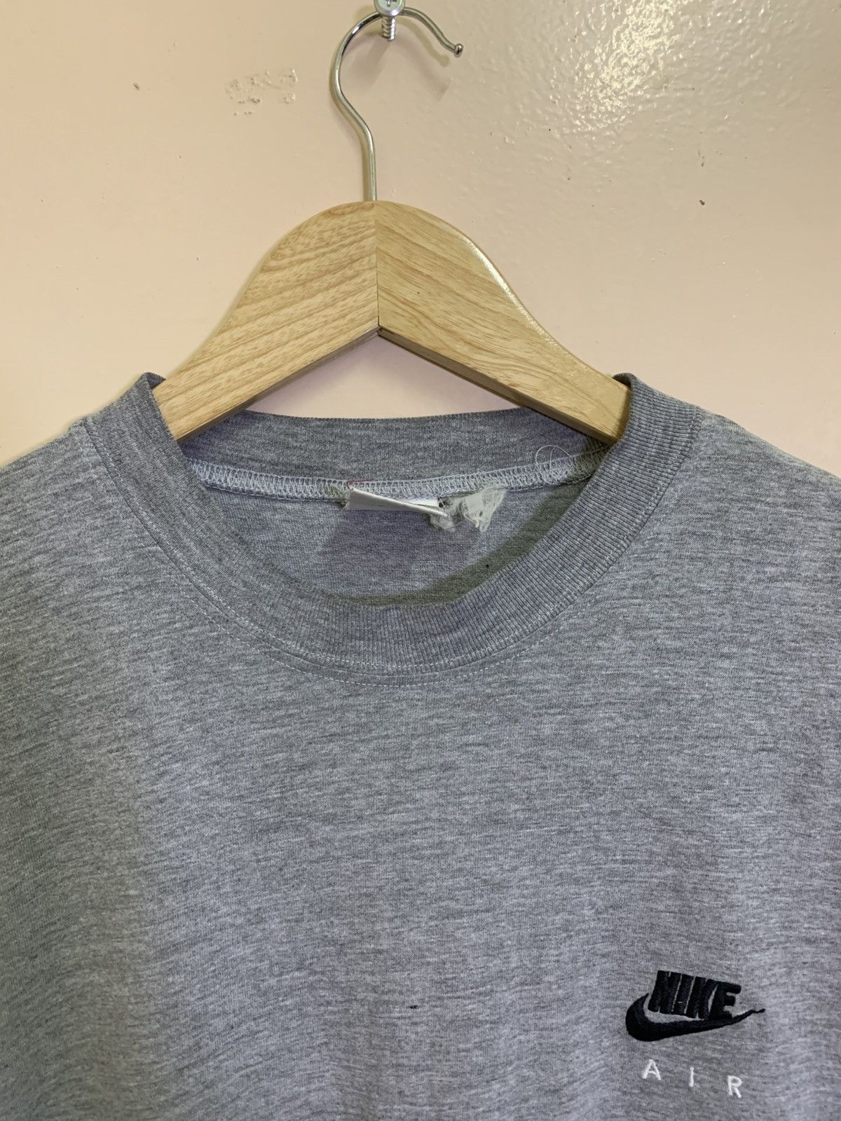 Nike Vintage Nike Air Gray Tag T-Shirt Size US L / EU 52-54 / 3 - 3 Thumbnail