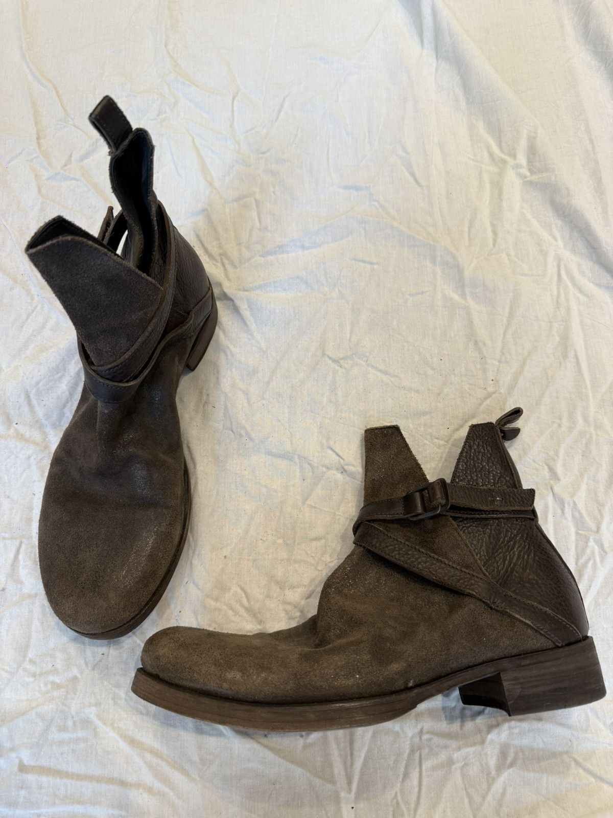 Biker boots