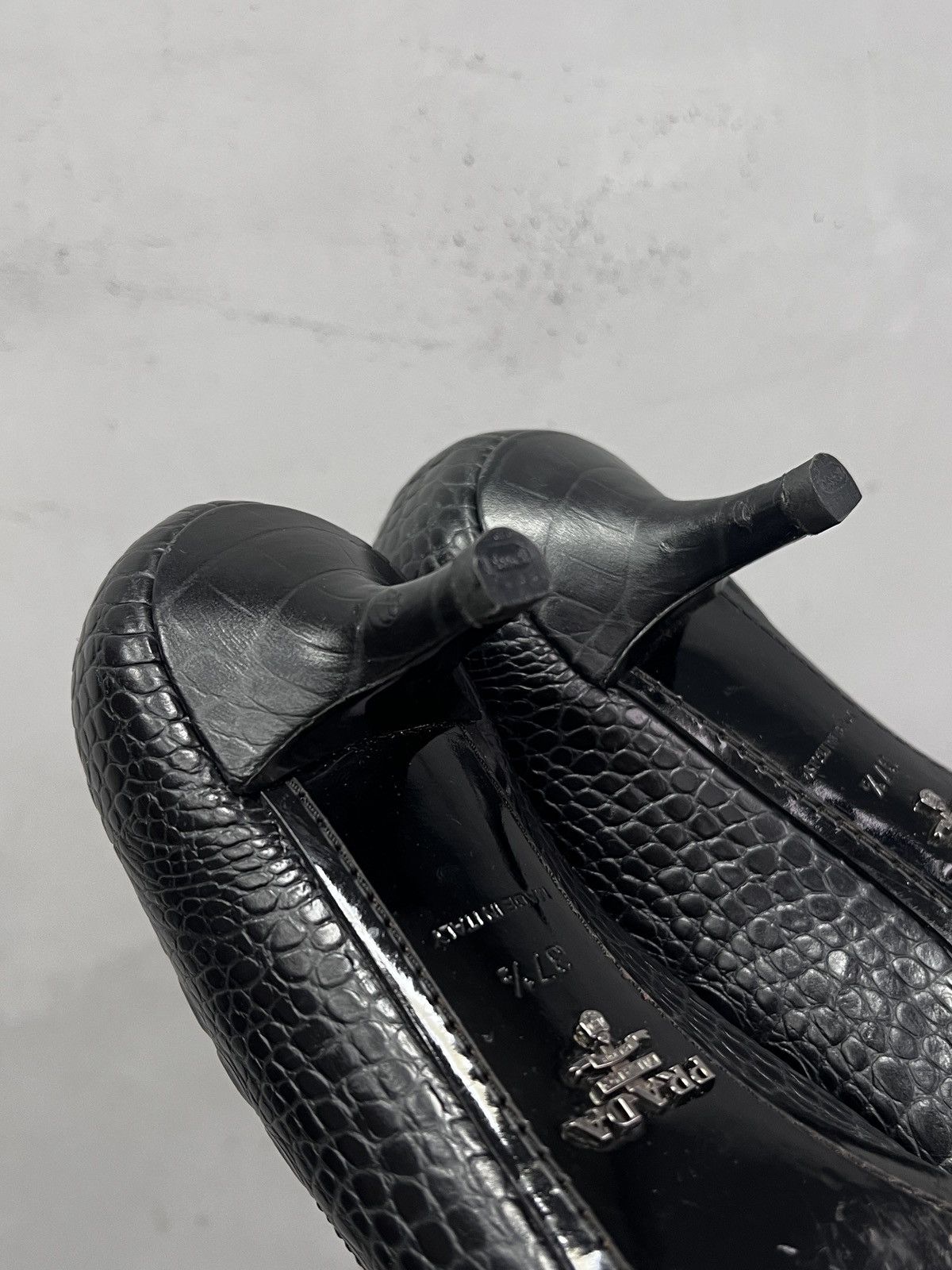 Prada Prada crocodile Leather Heels Women’s 37.5 vintage y2k Size US 7.5 / IT 37.5 - 10 Thumbnail