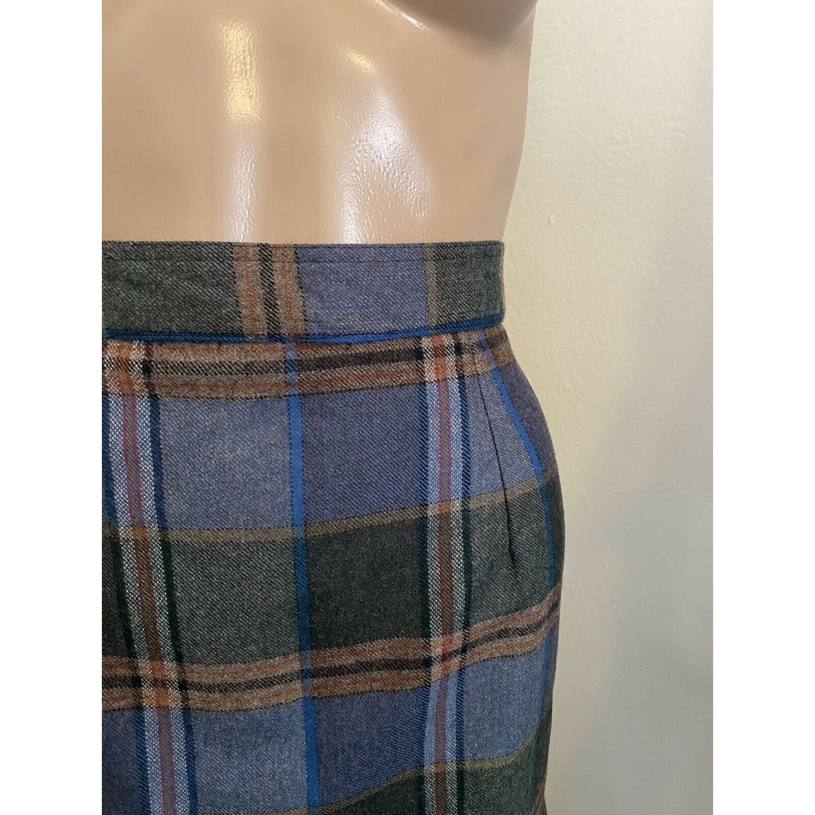 Escada VTG New 70’s Escada SRB 10 Wool Skirt Tartan Plaid Fringe Mi Size 32" / US 10 / IT 46 - 3 Thumbnail