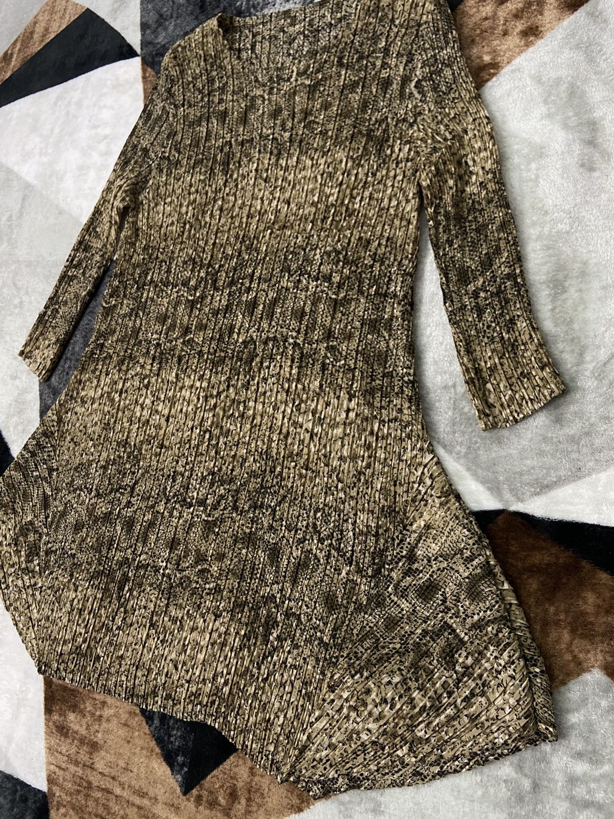 Japanese Brand Pleatsme Snakeskin Pleated Asymmetric Tunic Dress Size ONE SIZE - 7 Thumbnail