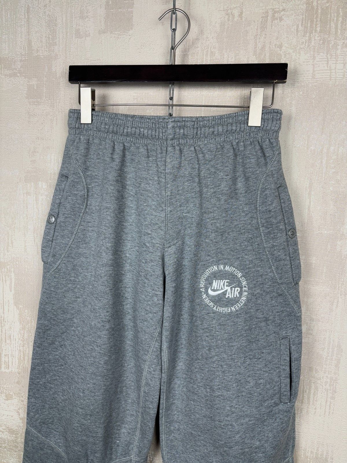 Nike Vintage Nike Air Logo Baggy Sweatpants Fleece US/UK 28-30 Size US 30 / EU 46 - 3 Thumbnail