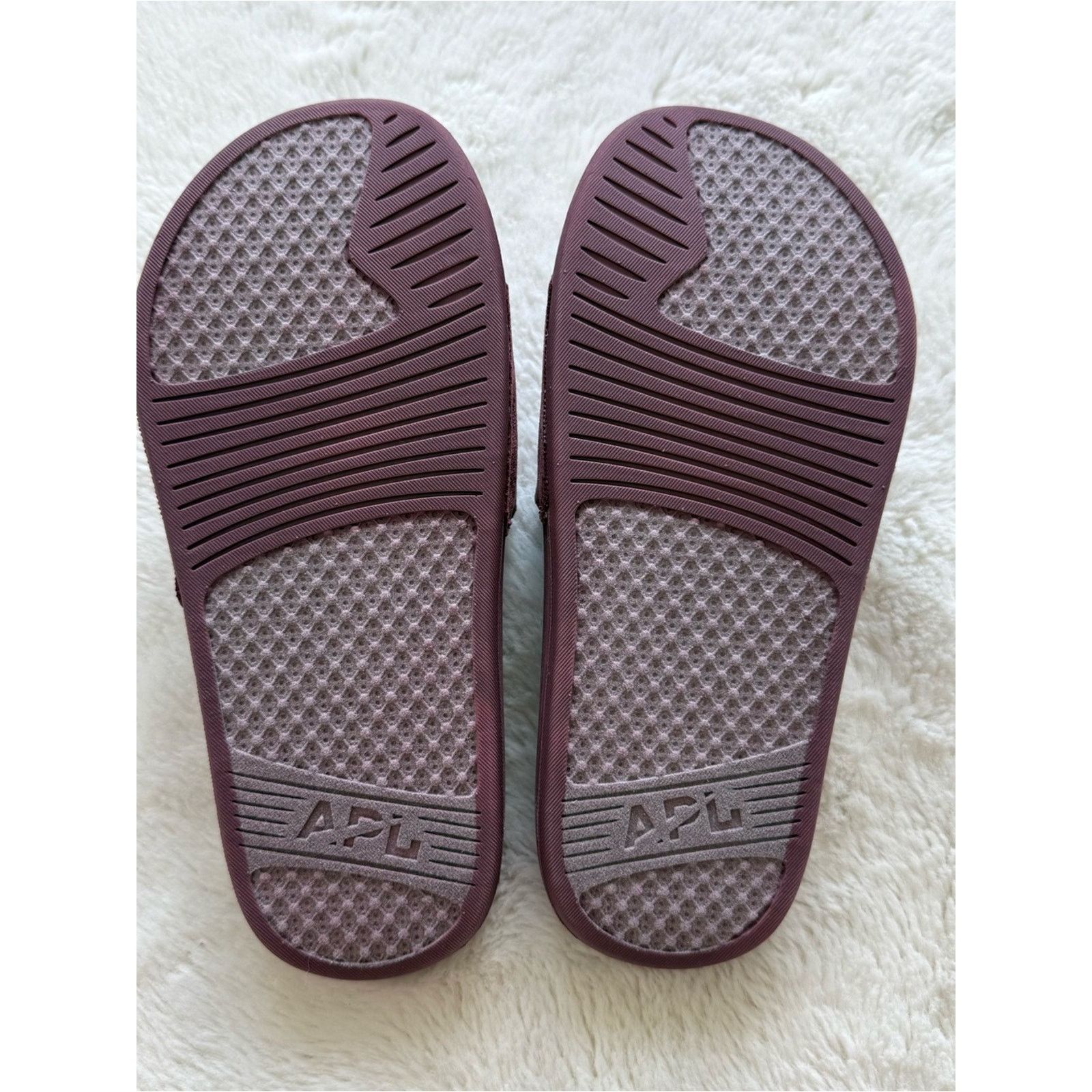 Athletic Propulsion Labs NEW!!! APL women pink velvet slides size 6 US Size US 6 / IT 36 - 4 Thumbnail