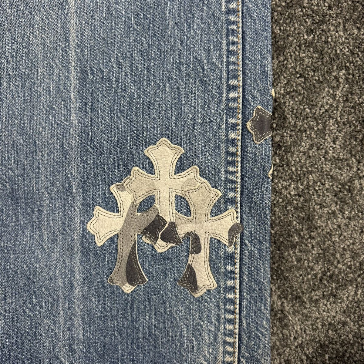 Chrome Hearts Chrome Hearts Levi‘s Denim Pants Snow Camouflage Cross Patch Size US 29 - 4 Thumbnail
