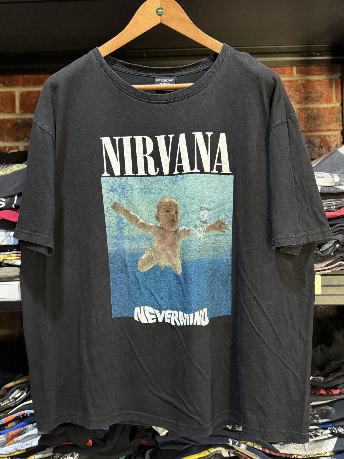 Band Tees Vintage Nirvana Nevermind Broadway Faded Tee Size US XL / EU 56 / 4 - 1 Thumbnail