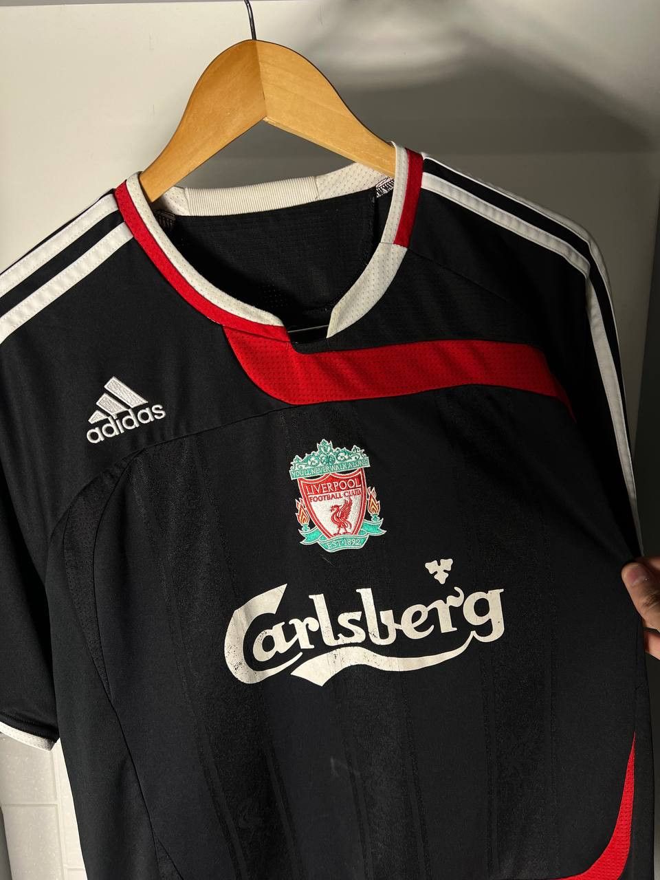 Adidas VINTAGE ADIDAS FC LIVERPOOL ENGLAND SOCCER JERSEY RETRO Y2K Size US L / EU 52-54 / 3 - 7 Thumbnail