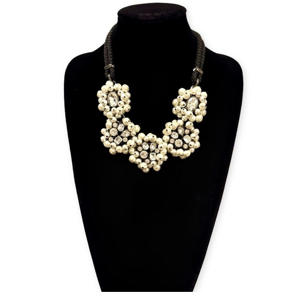 Chicos CHICO’S Pearl & Crystal Cluster Statement Necklace | NWOT Size ONE SIZE - 1 Thumbnail