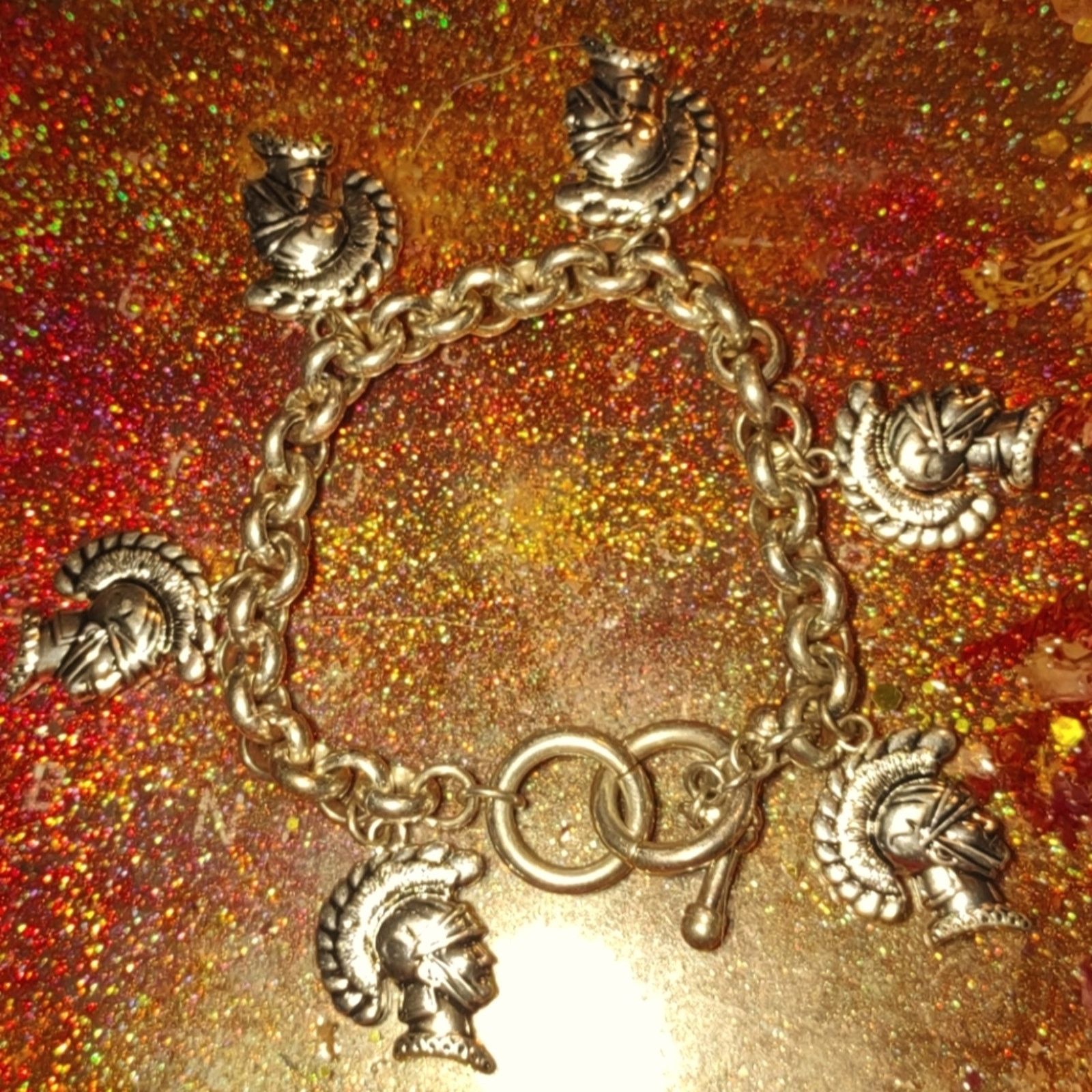 Vintage Old vintage silver Roman soldier charm bracelet Size ONE SIZE - 1 Preview