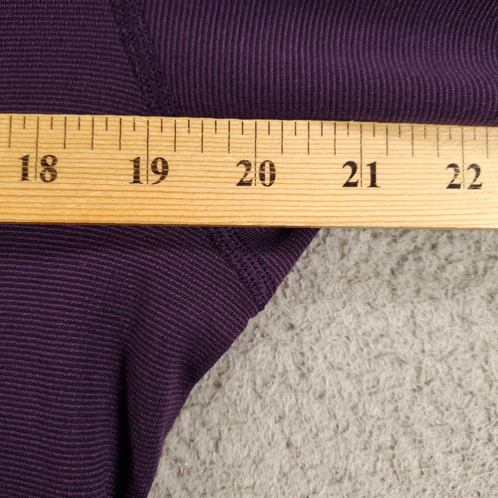 Patagonia Vintage Yes Patagonia Capilene 1/4 Zip Sweater Shirt Womens Small Purple USA Made Pullover Size S / US 4 / IT 40 - 6 Thumbnail