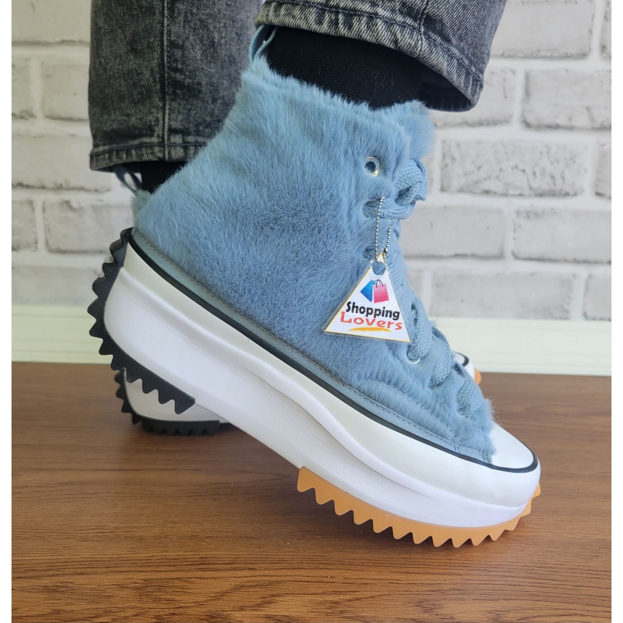 Converse ❤️Converse Run Star Hike Hi Platform Faux Fur 8 Women Shoes Size US 8 / IT 38 - 16 Thumbnail