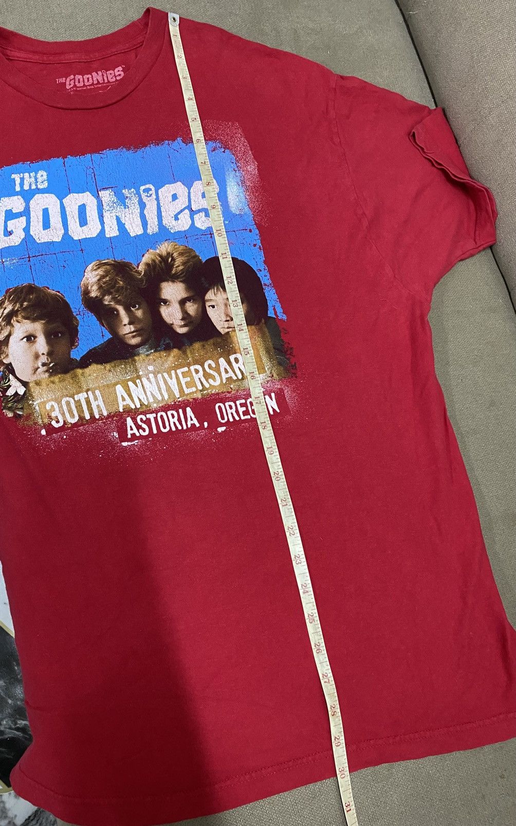 Warner Bros FILM THE GOONIES 30TH ANNIVERSARY Size US XL / EU 56 / 4 - 10 Thumbnail
