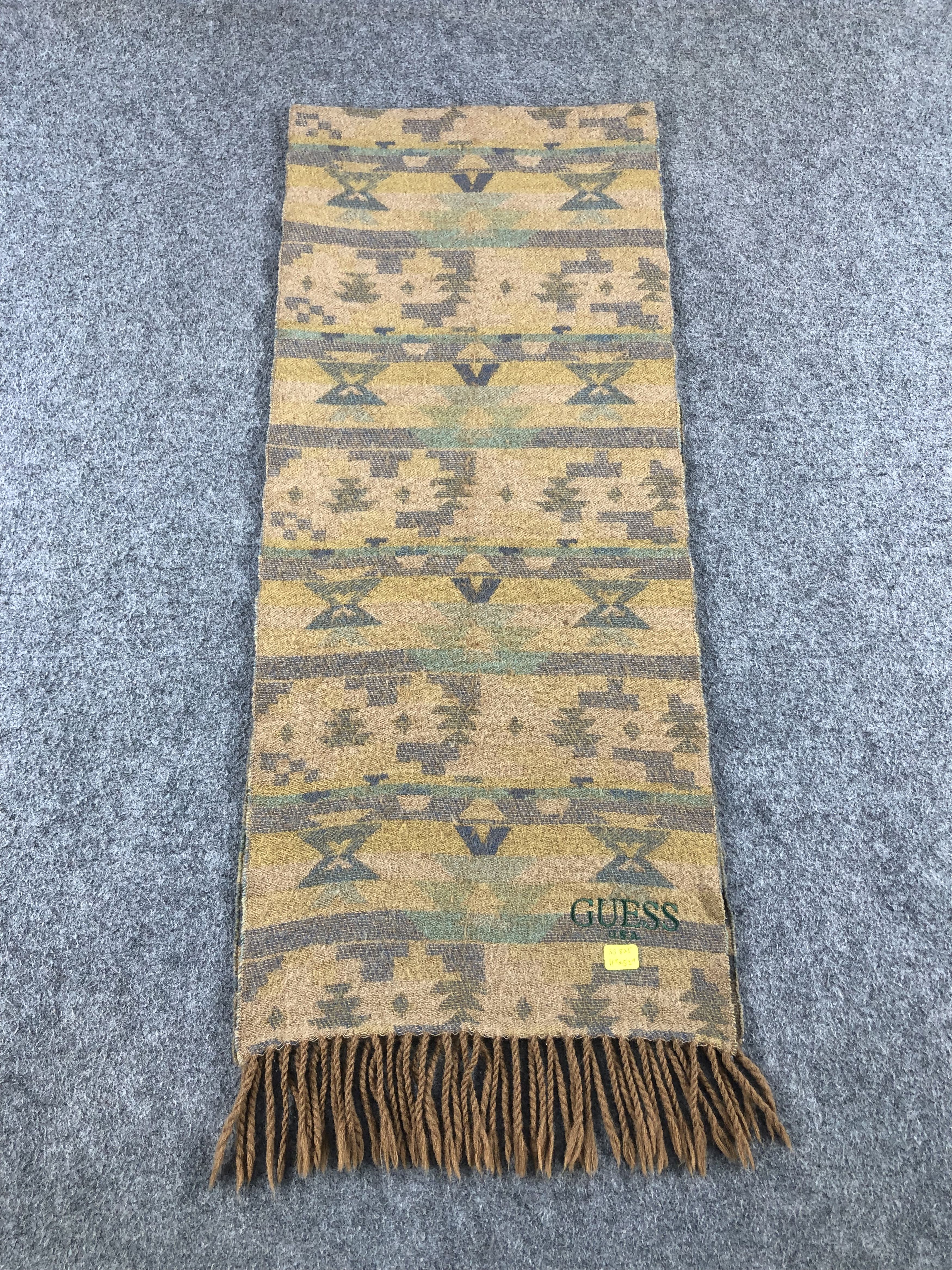 Guess Guess Scarf / Muffler / Neckwear Size ONE SIZE - 3 Thumbnail