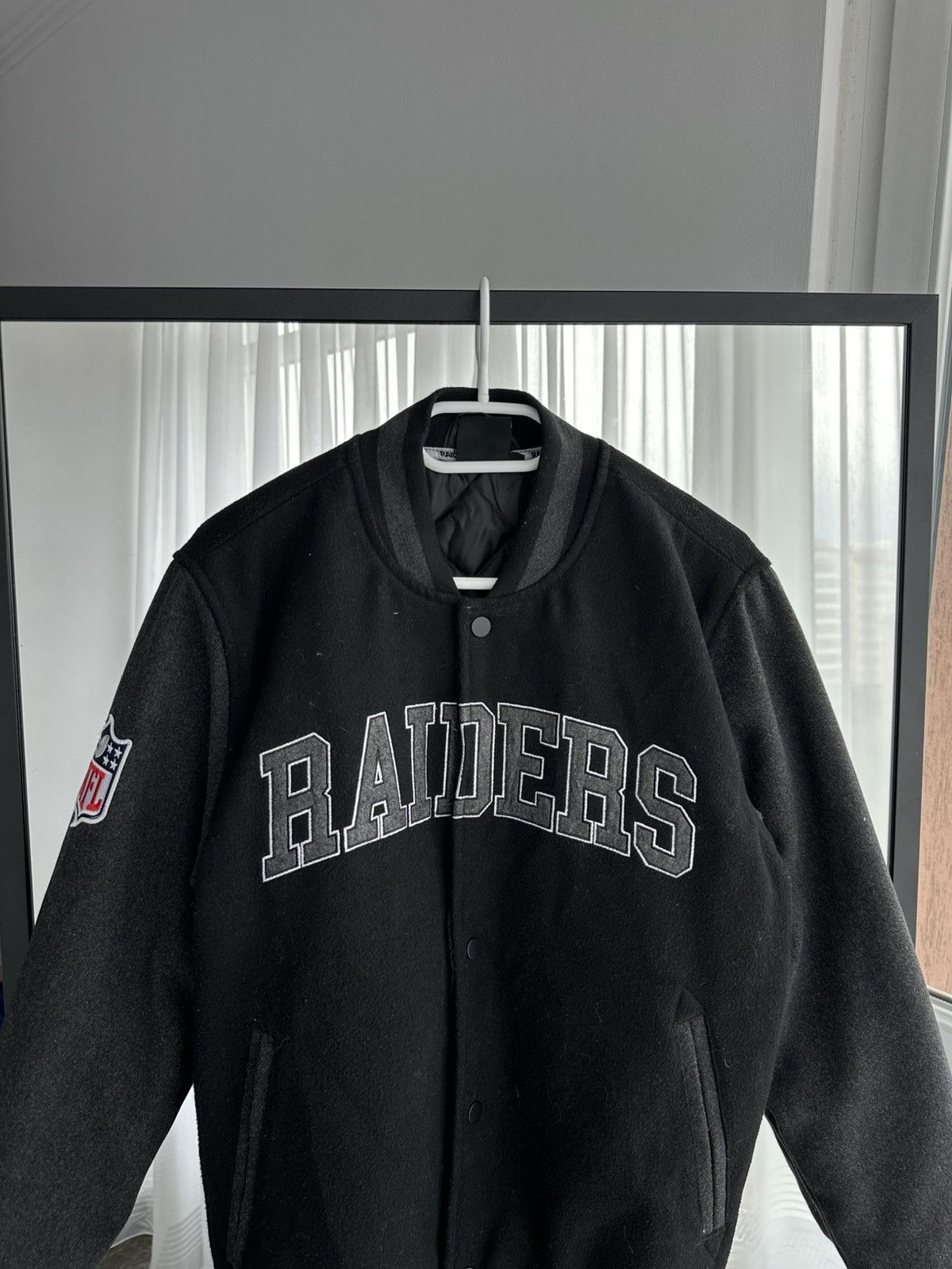 NFL × Vintage Vintage Oakland Raiders NFL Varsity Bomber Jacket Size US S / EU 44-46 / 1 - 3 Thumbnail