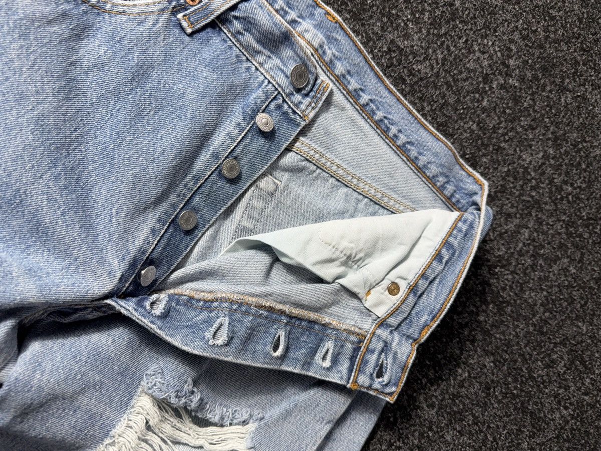 Levi's × Vintage Vintage 90s Levi’s 501 Distressed Denim Pants Jeans y2k Size US 33 - 7 Thumbnail