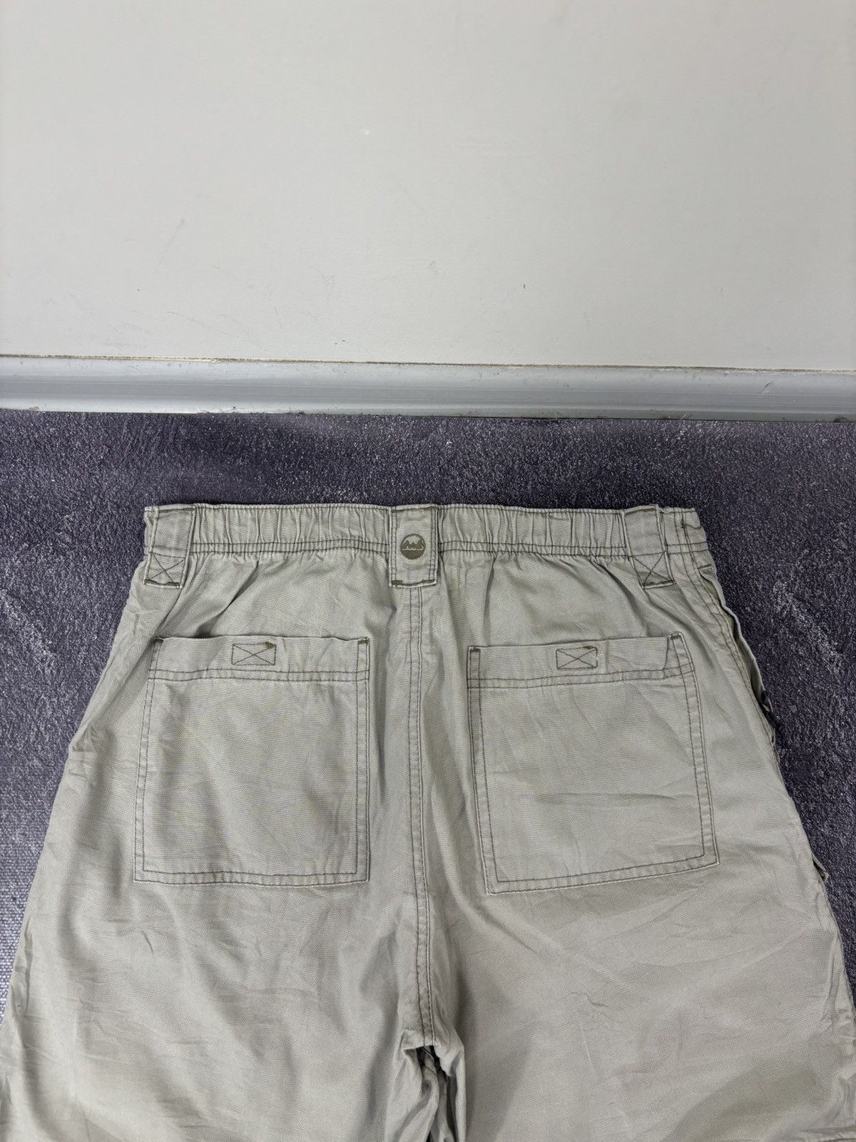 Vintage Vintage Wrangler Y2K Beige Military Utility Cargo Shorts Size US 34 / EU 50 - 15 Thumbnail
