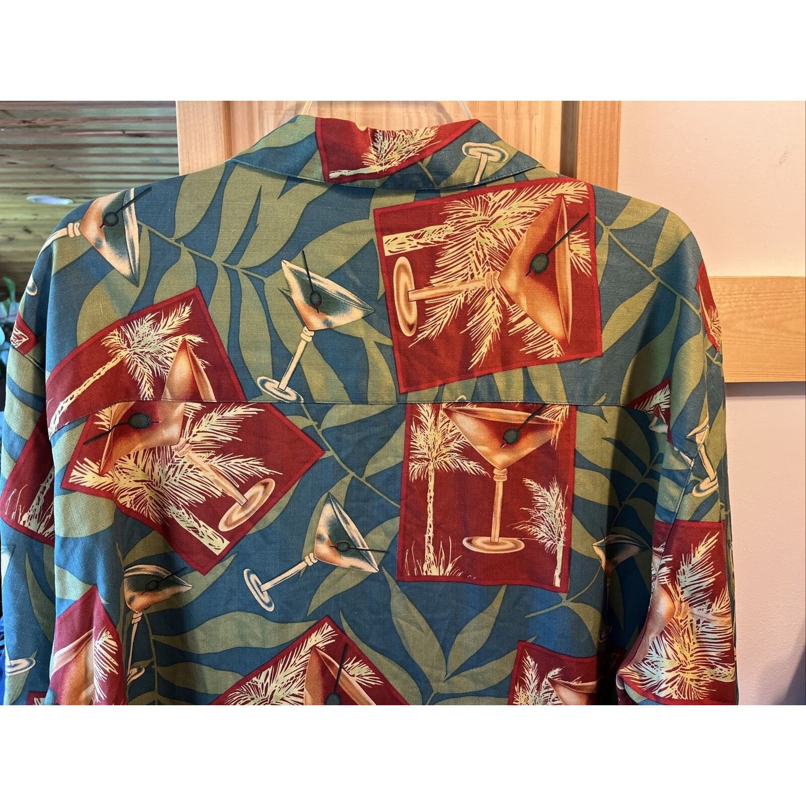 Other Banana Cabana Men’s XL Floral Martini SS Silk Hawaiian Shirt Size US XL / EU 56 / 4 - 11 Thumbnail