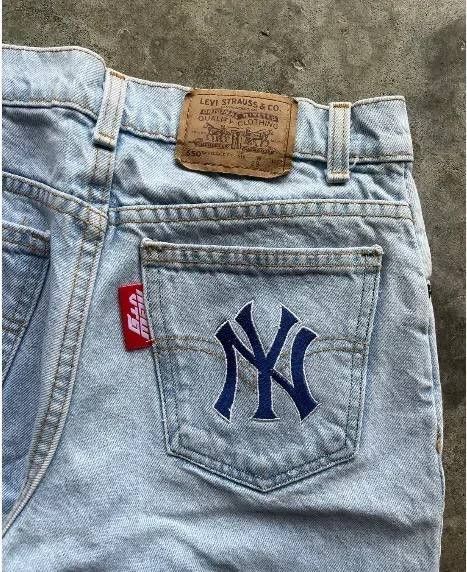 Japanese Brand × Vintage retro embroidered denim shorts Size US 34 / EU 50 - 1 Thumbnail