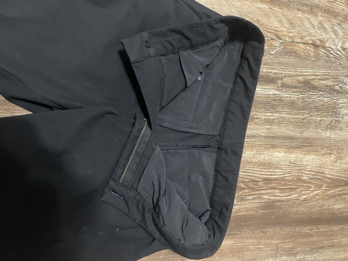 Lululemon Lululemon ABC Shorts 31" S Commission Walking Size US 30 / EU 46 - 3 Thumbnail