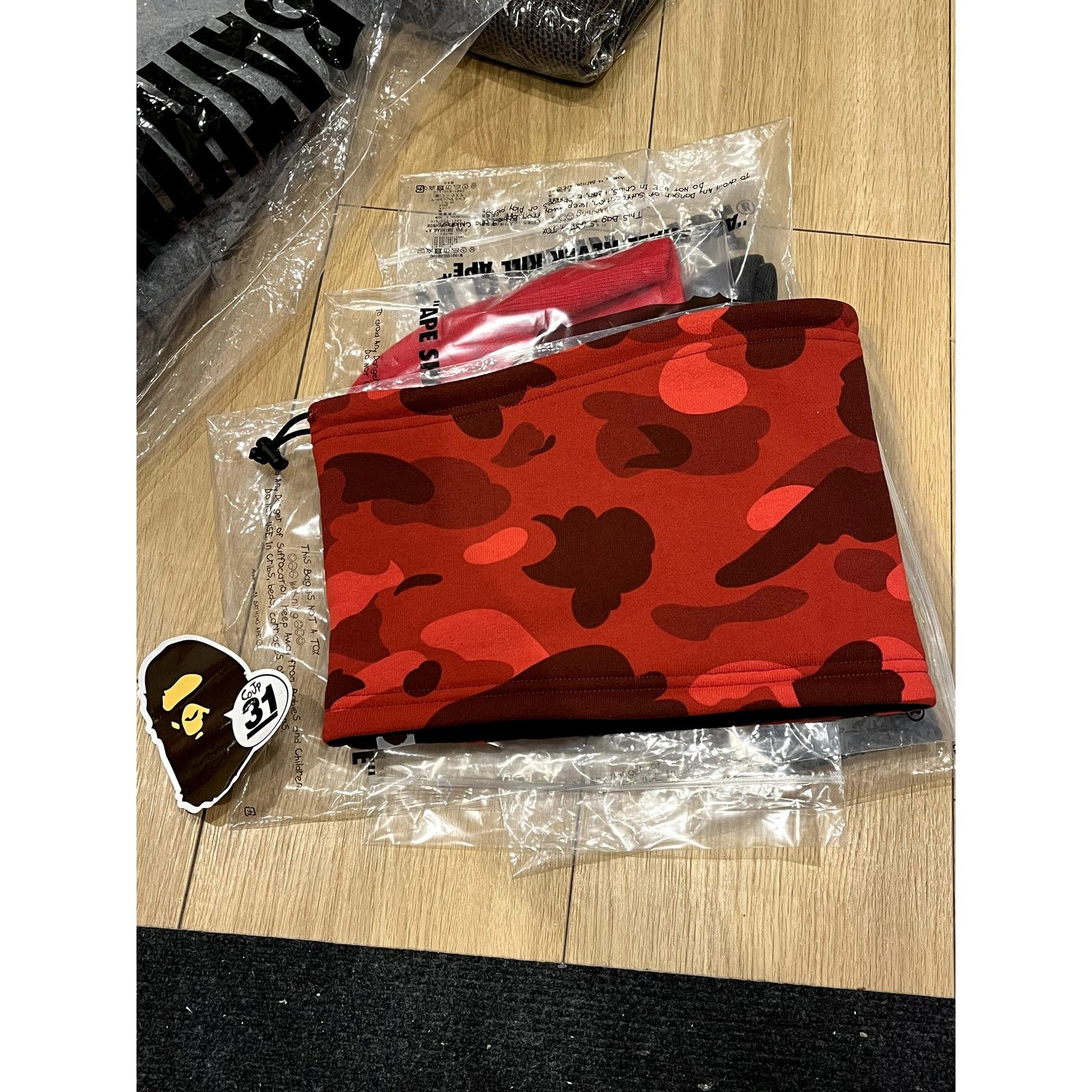 Bape Bape Color Camo Neck Warmer Size ONE SIZE - 3 Thumbnail