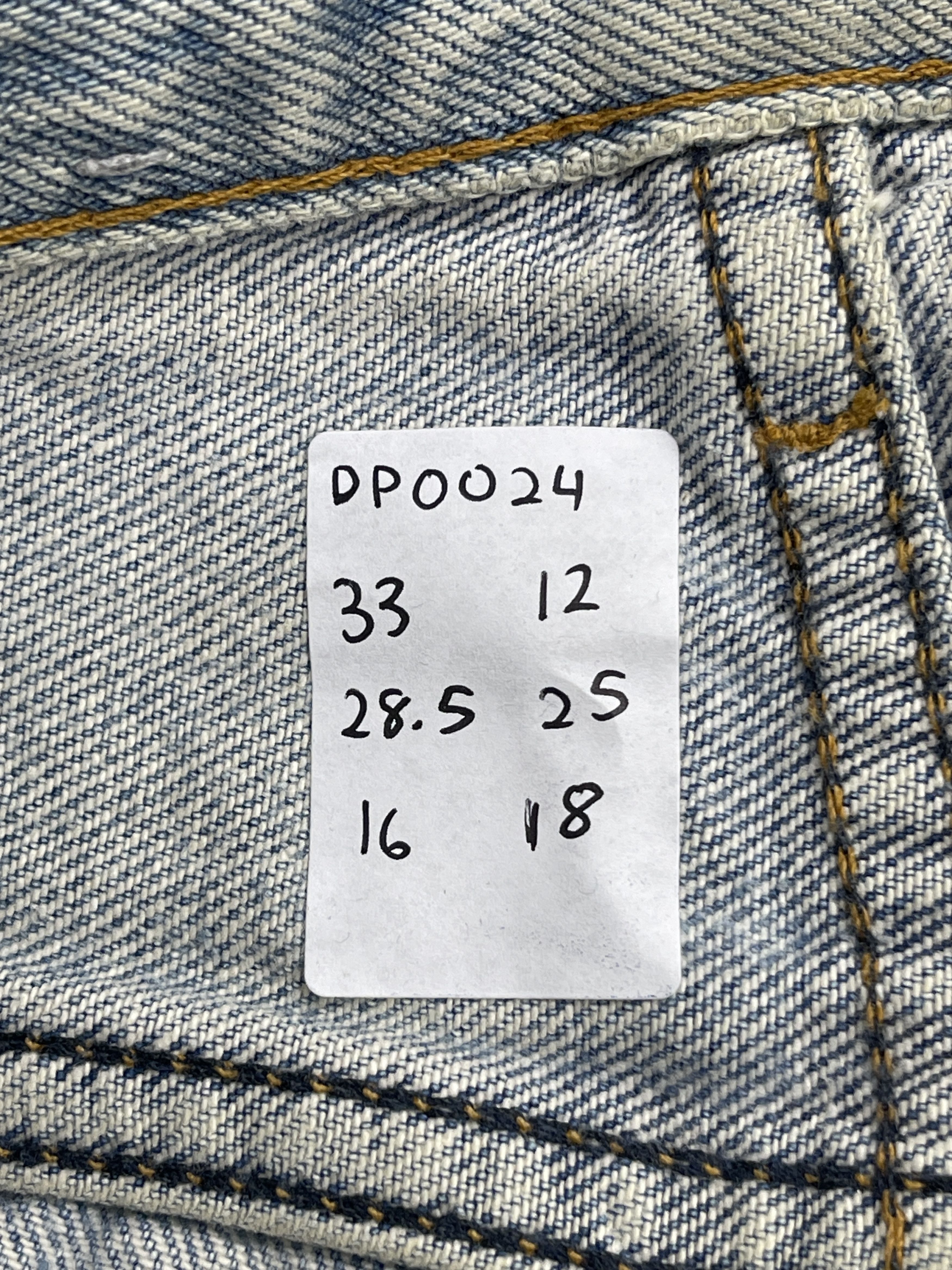 Levi's × Vintage Vintage 90s Levis 501 Light Blue Washed Jeans Size US 33 - 13 Thumbnail