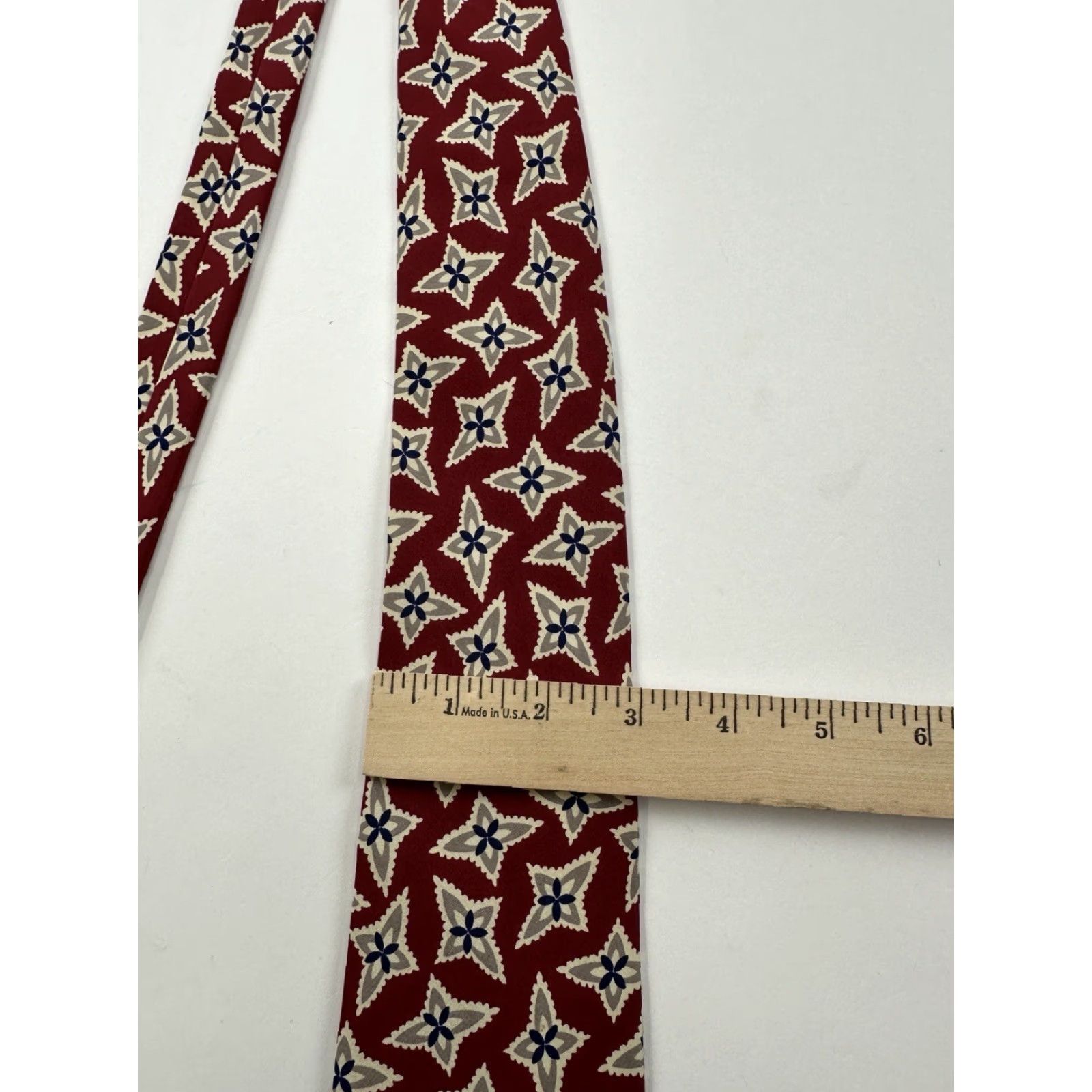 Hugo Boss HUGO BOSS Silk Tie Red Made In Italy Men Adult Tie Silk Red Italy Size ONE SIZE - 6 Thumbnail