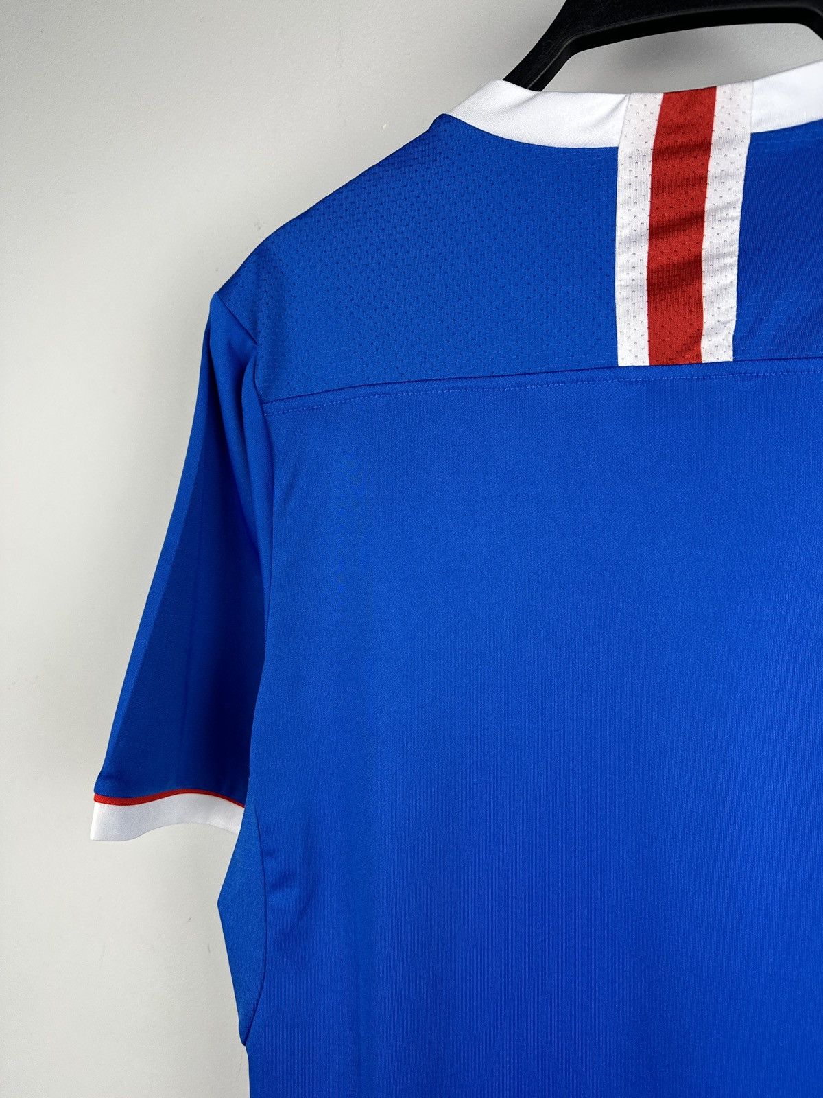 Other 20/21 Rangers Glasgow Castore Home Soccer Jersey Size US S / EU 44-46 / 1 - 11 Thumbnail