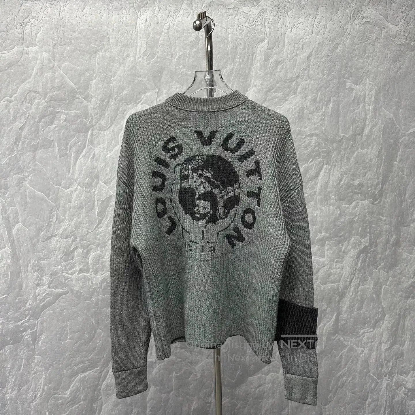 Louis Vuitton gray louis vuitton knit sweater with logo. Size US S / EU 44-46 / 1 - 2 Thumbnail