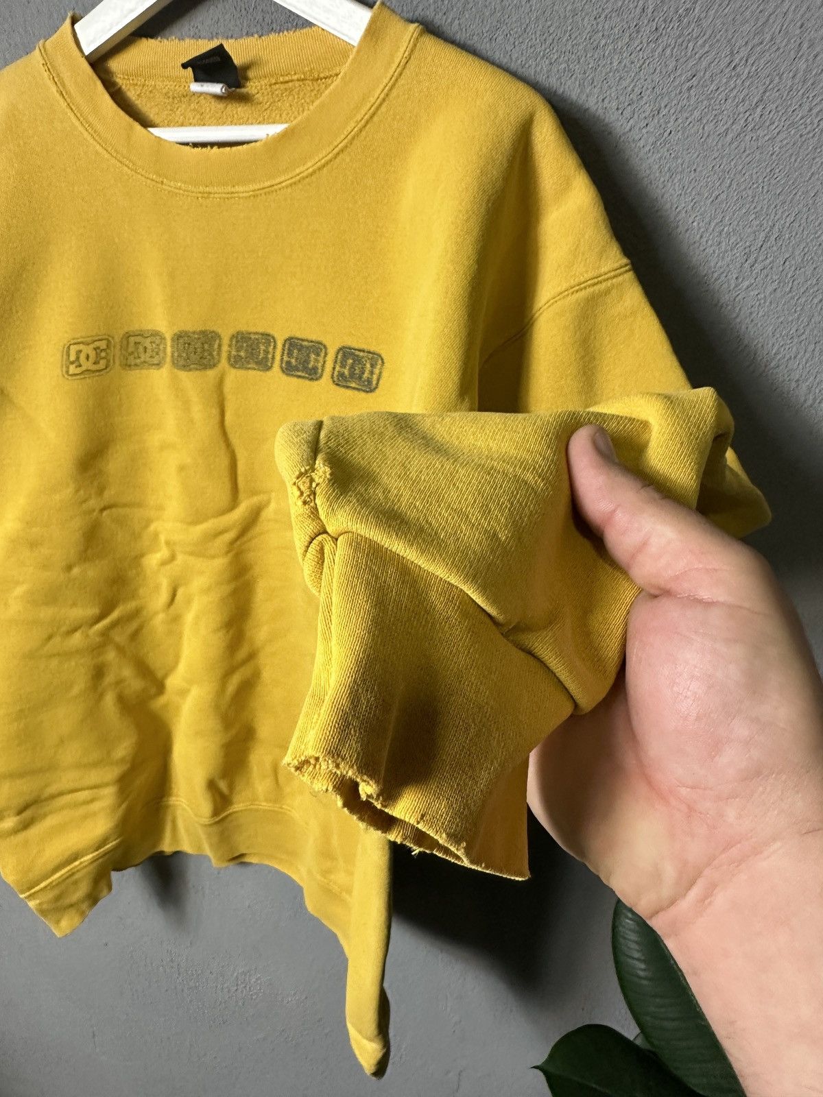 DC × Vintage Vintage Distressed 90s DC skateboarding hoodie made in USA Size US L / EU 52-54 / 3 - 7 Thumbnail