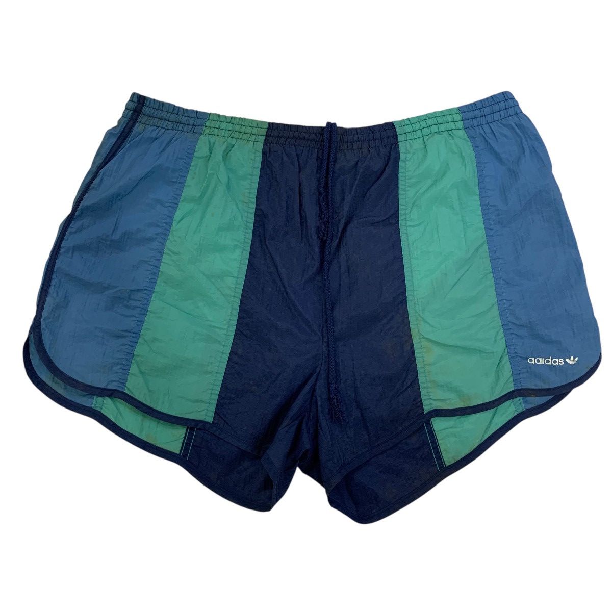 Vintage Vintage Adidas Short Pant Size US 36 / EU 52 - 1 Thumbnail