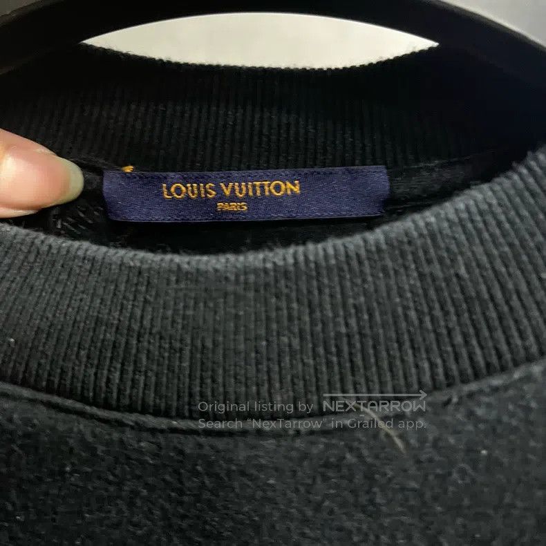 Louis Vuitton Louis Vuitton Classic Black Solid Arm Logo Crew Neck Long Size US L / EU 52-54 / 3 - 2 Thumbnail