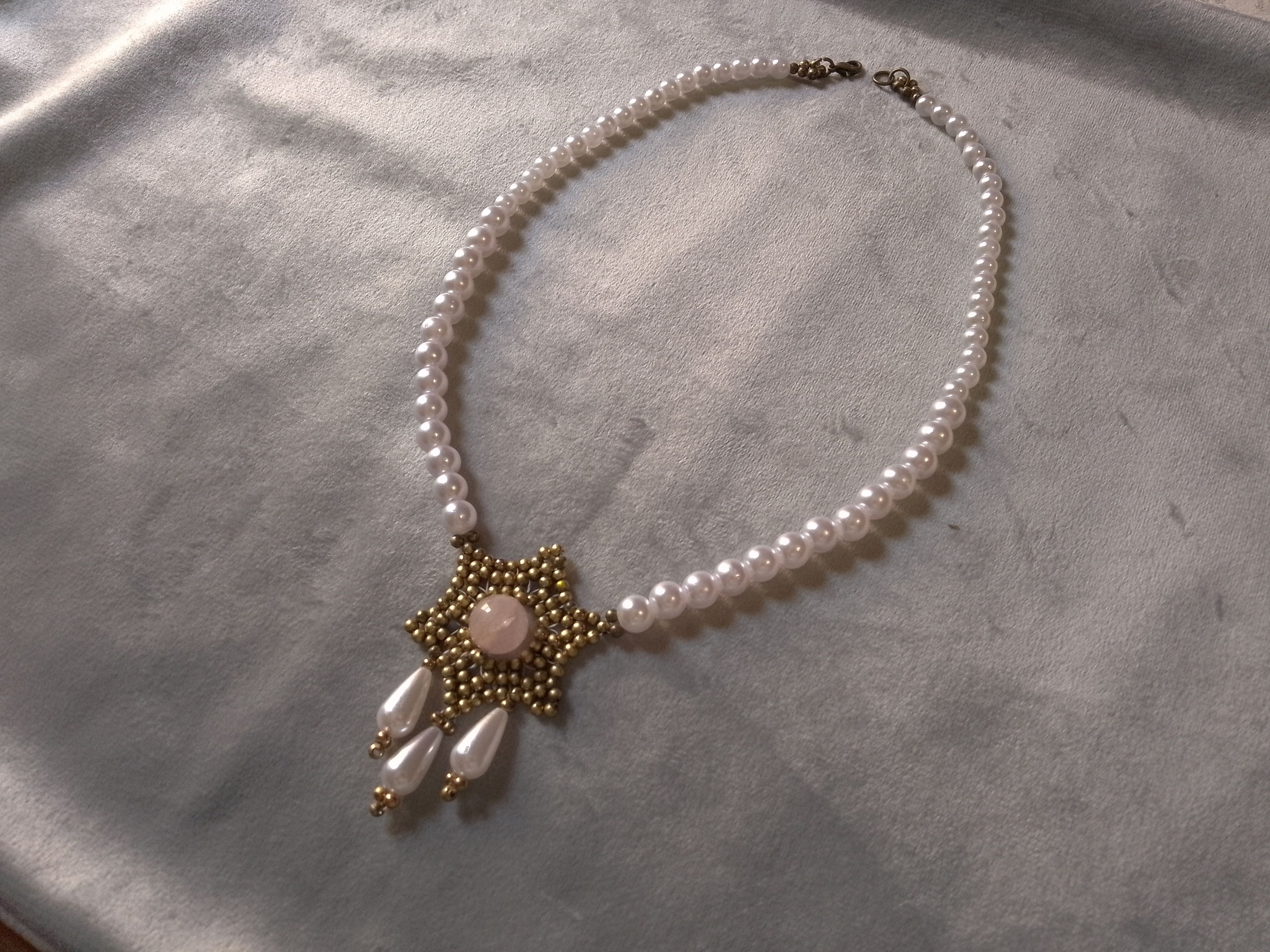 Handmade Elegant Pearls necklace Rose quartz Renaissance style Size ONE SIZE - 4 Thumbnail