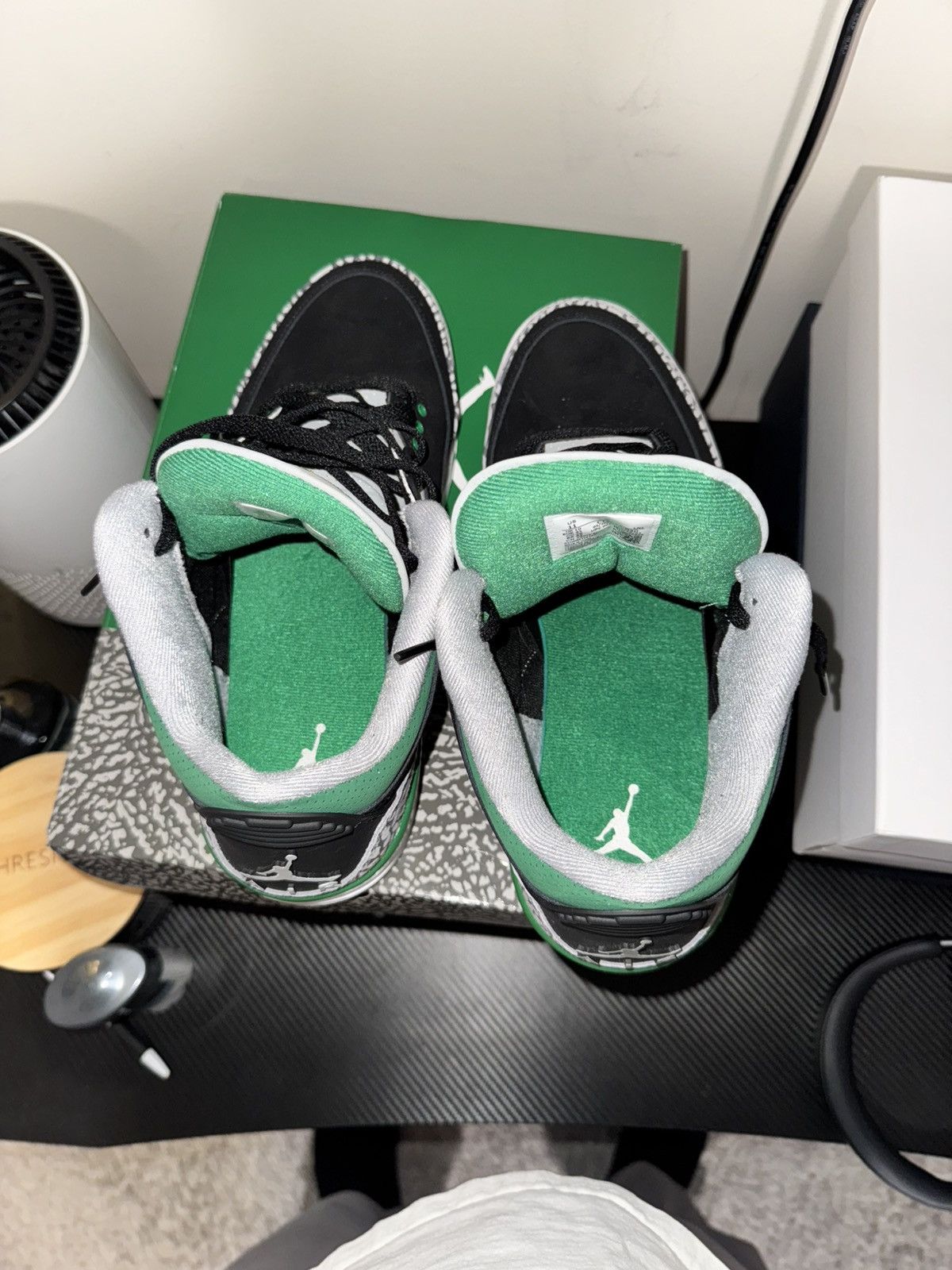 Jordan Brand × Nike Pine green 3s Size US 11 / EU 44 - 6 Thumbnail