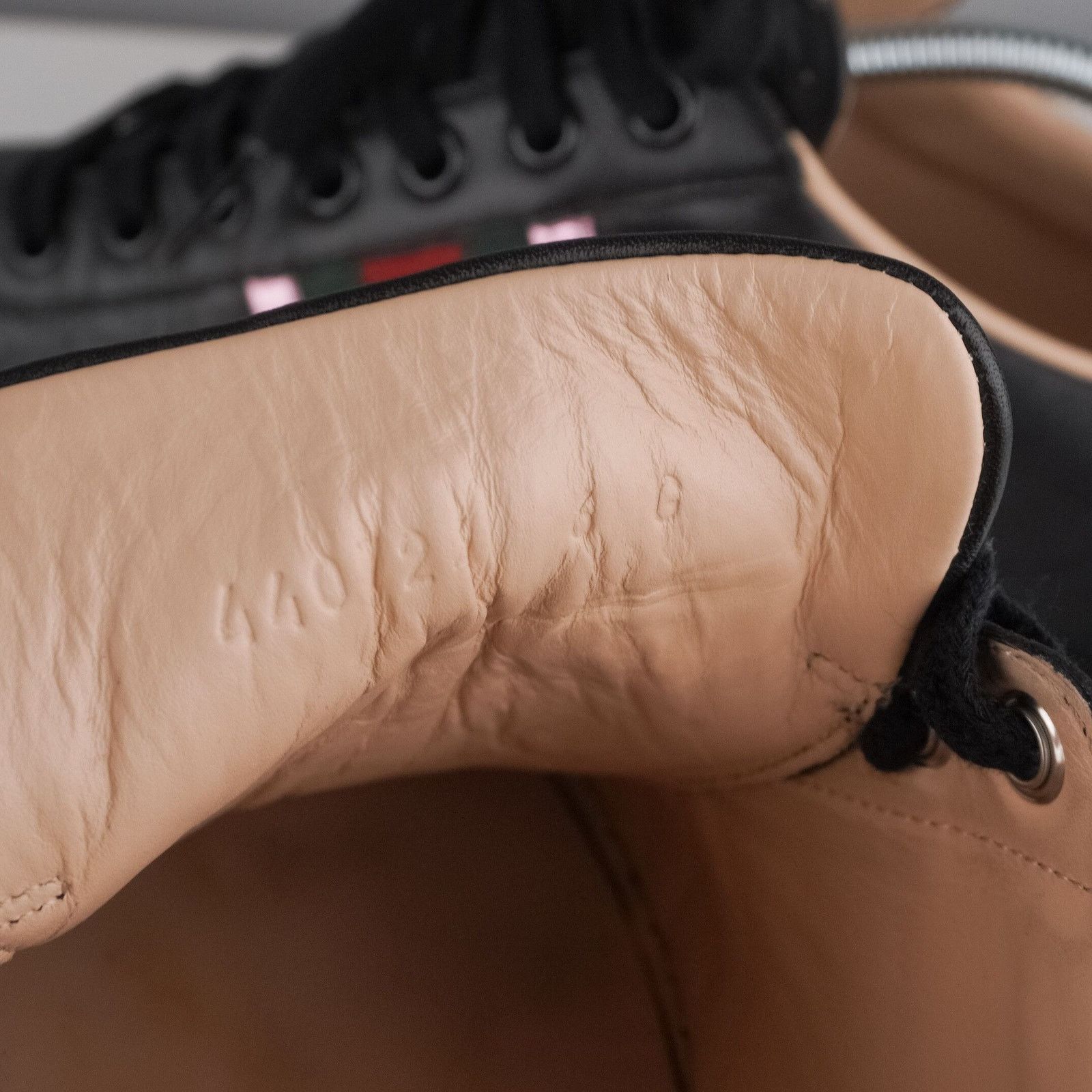 Gucci Gucci ace flame logo black leather sneakers Size US 6 / EU 39 - 10 Thumbnail