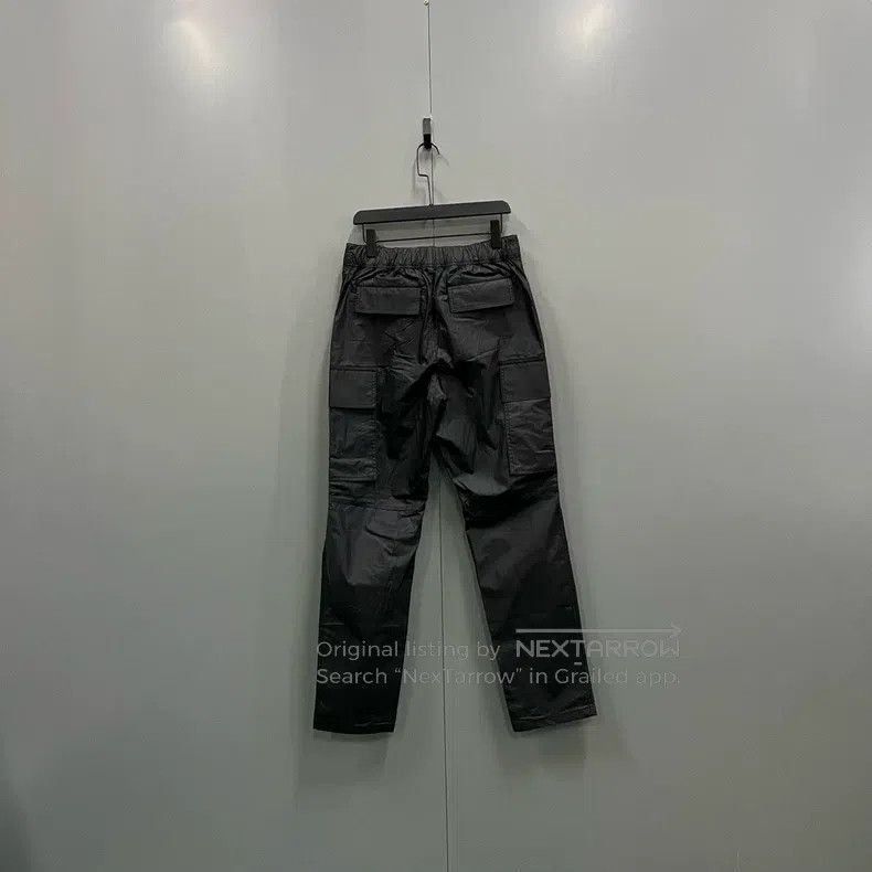 Givenchy Givenchy SizeL Buckle Cargo Pants (Size 48) Size US 32 / EU 48 - 2 Thumbnail