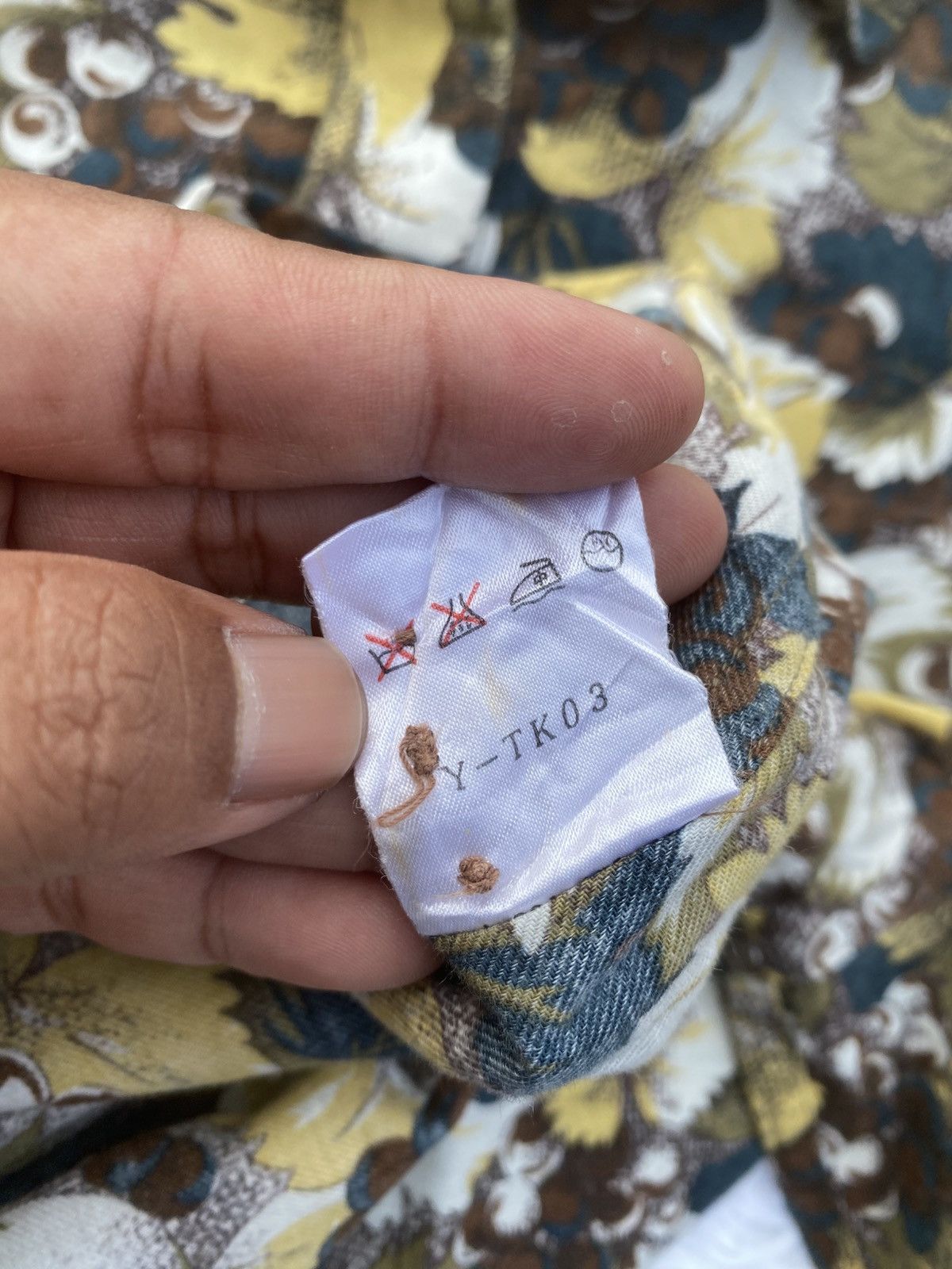 Christian Dior Monsieur Rare Vintage 90s Christian Dior Florals Buttoned Shirt Size US M / EU 48-50 / 2 - 18 Thumbnail