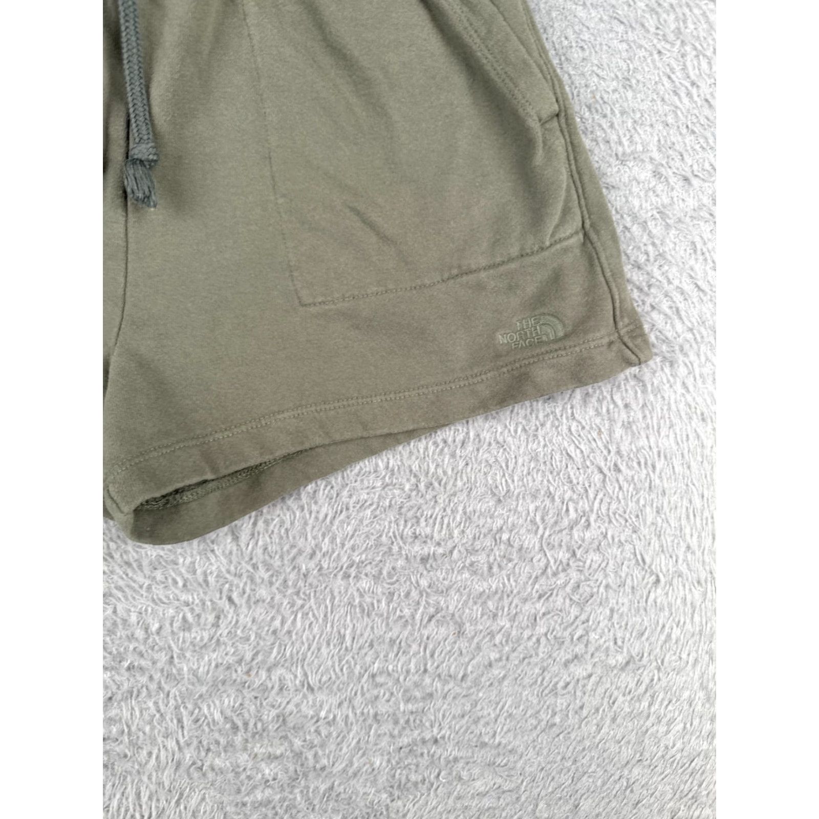The North Face The North Face Shorts Women Small Green Cotton Blend Elastic Waist French Terry Womens Size 28" / US 6 / IT 42 - 2 Thumbnail