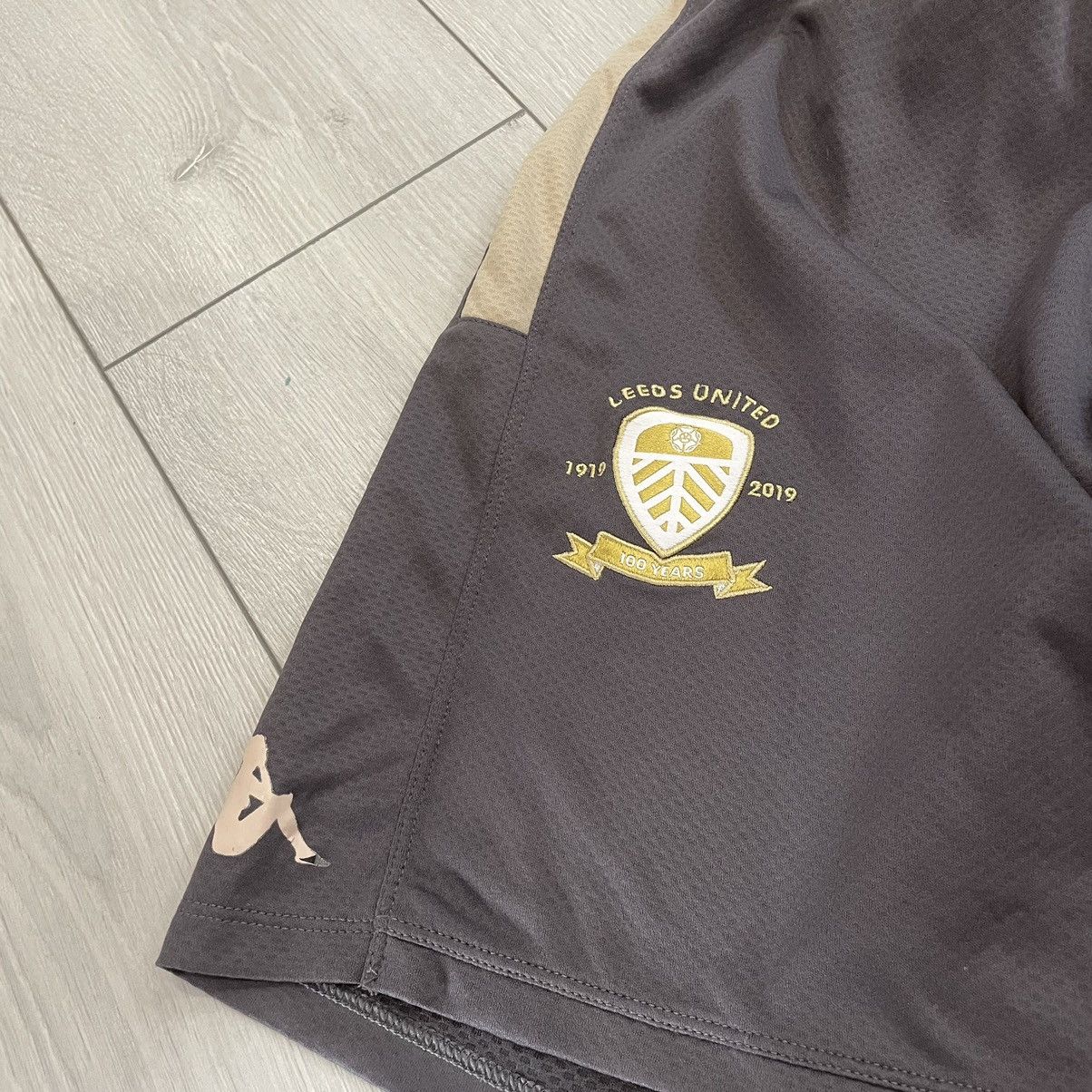 Pro Player Kappa Leeds jersey shorts PLAYER 100 YEARS PROFI Size US 31 - 3 Thumbnail