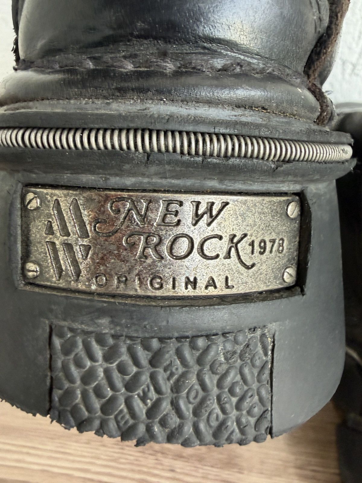 New Rock Rare❗️❗️Ankle metallic Boots like swear Size US 11 / EU 44 - 20 Thumbnail