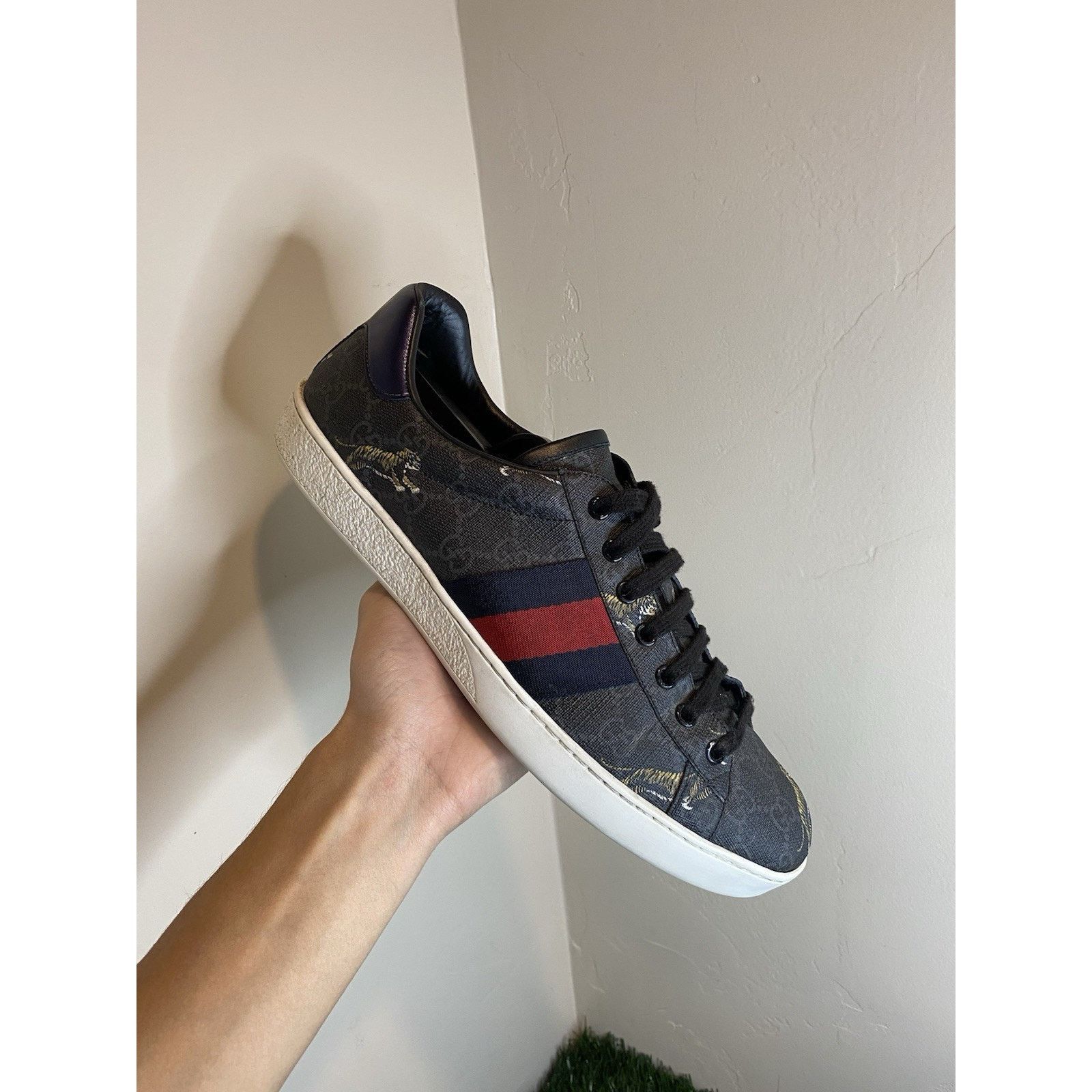 Gucci Gucci Ace “GG Supreme Tigers” | Size 9 Gucci Size US 10 / EU 43 - 2 Thumbnail