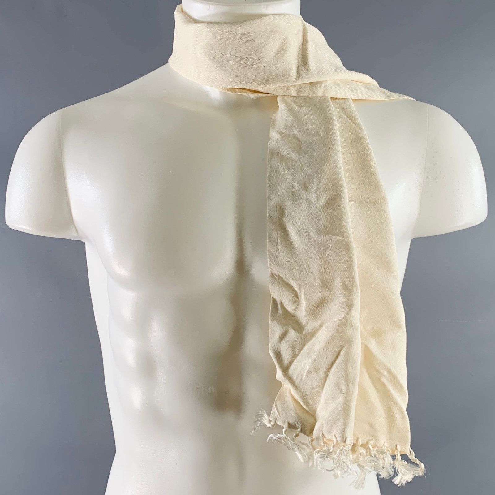 Vintage VINTAGE Cream Herringbone Jacquard Fringe Scarf Size ONE SIZE - 6 Thumbnail