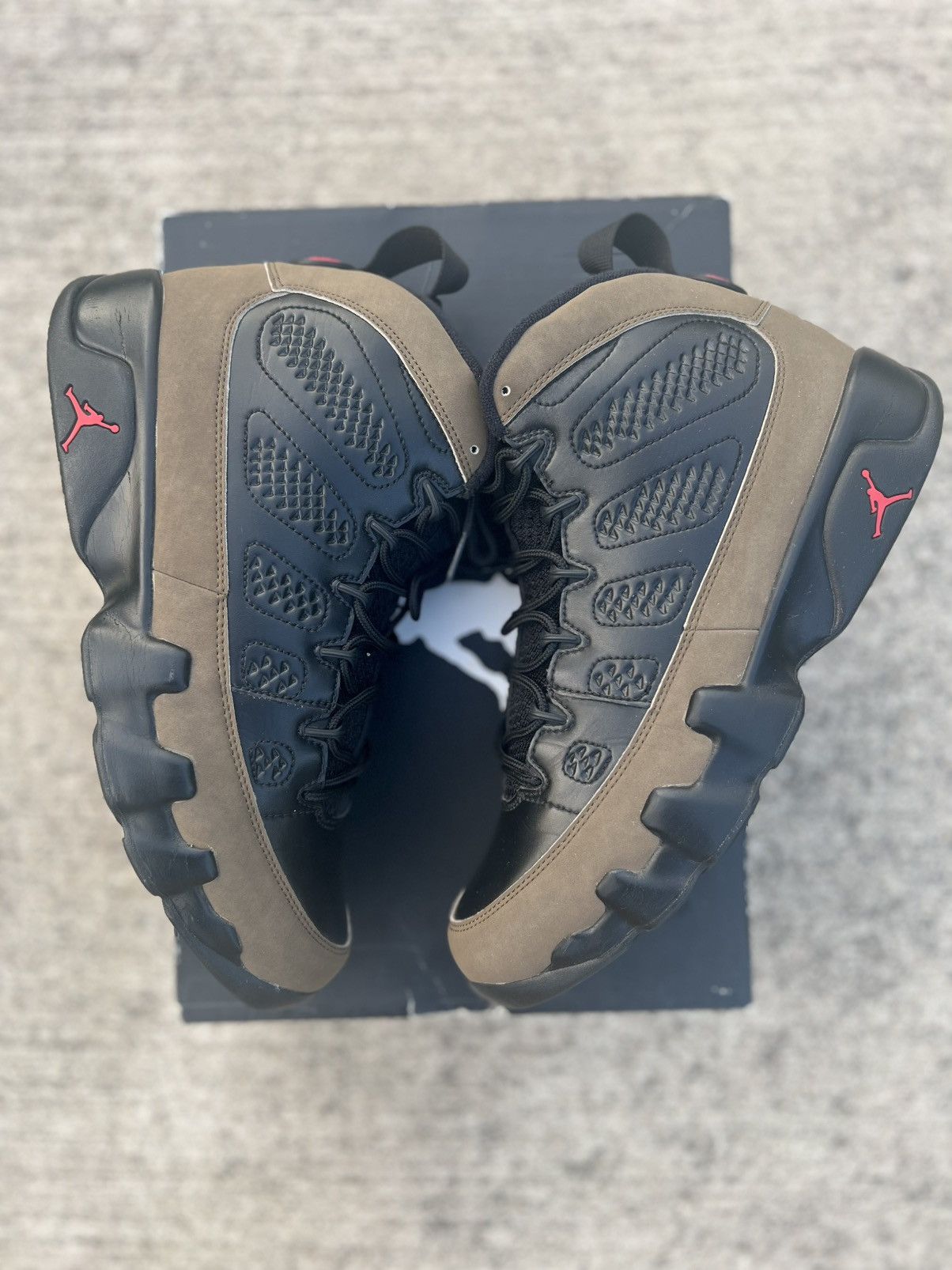 Jordan Brand 2012 Olive Jordan 9 Size US 9.5 / EU 42-43 - 1 Thumbnail