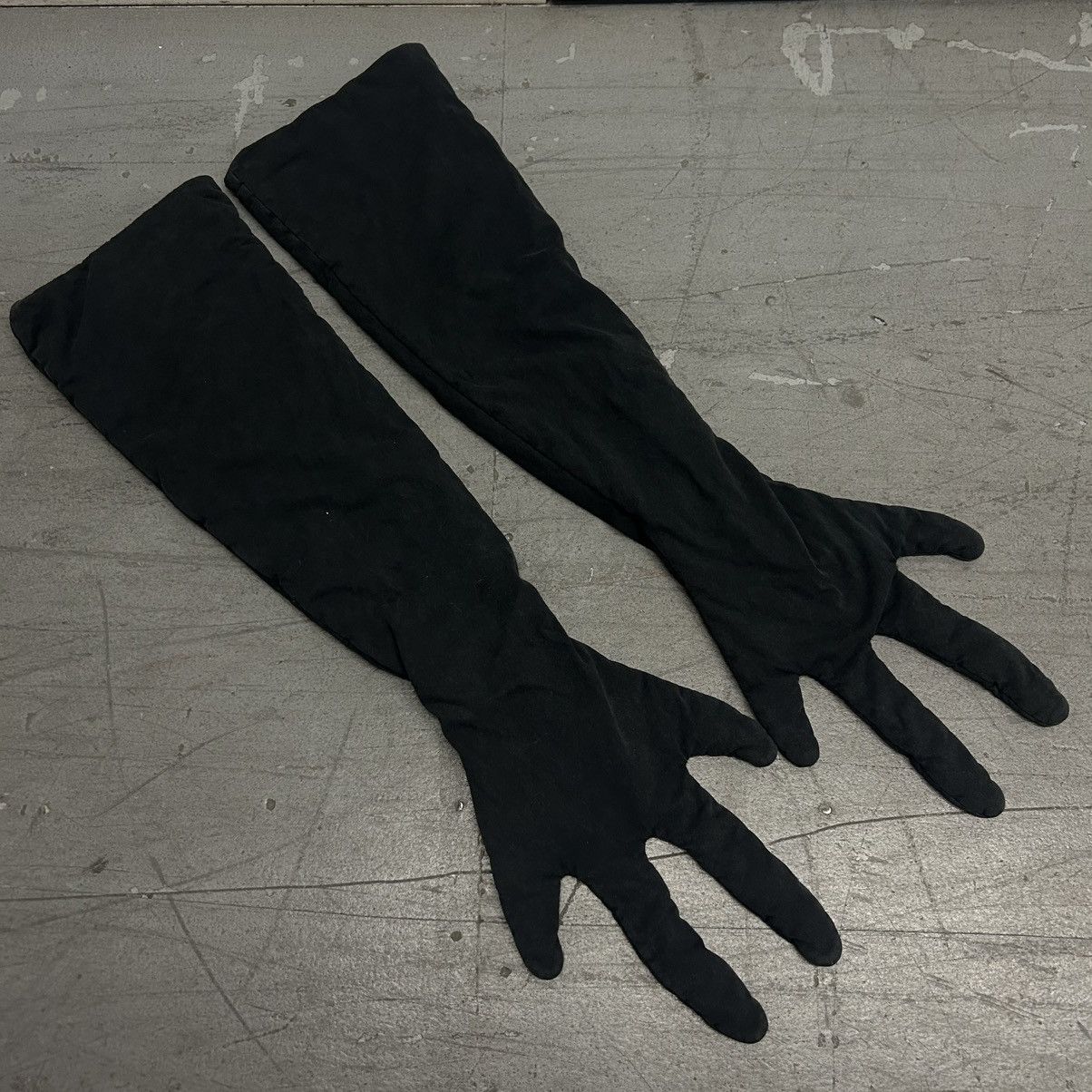 Balenciaga × Gap × Yeezy Yeezy season 9 sample alien gloves Size ONE SIZE - 3 Thumbnail